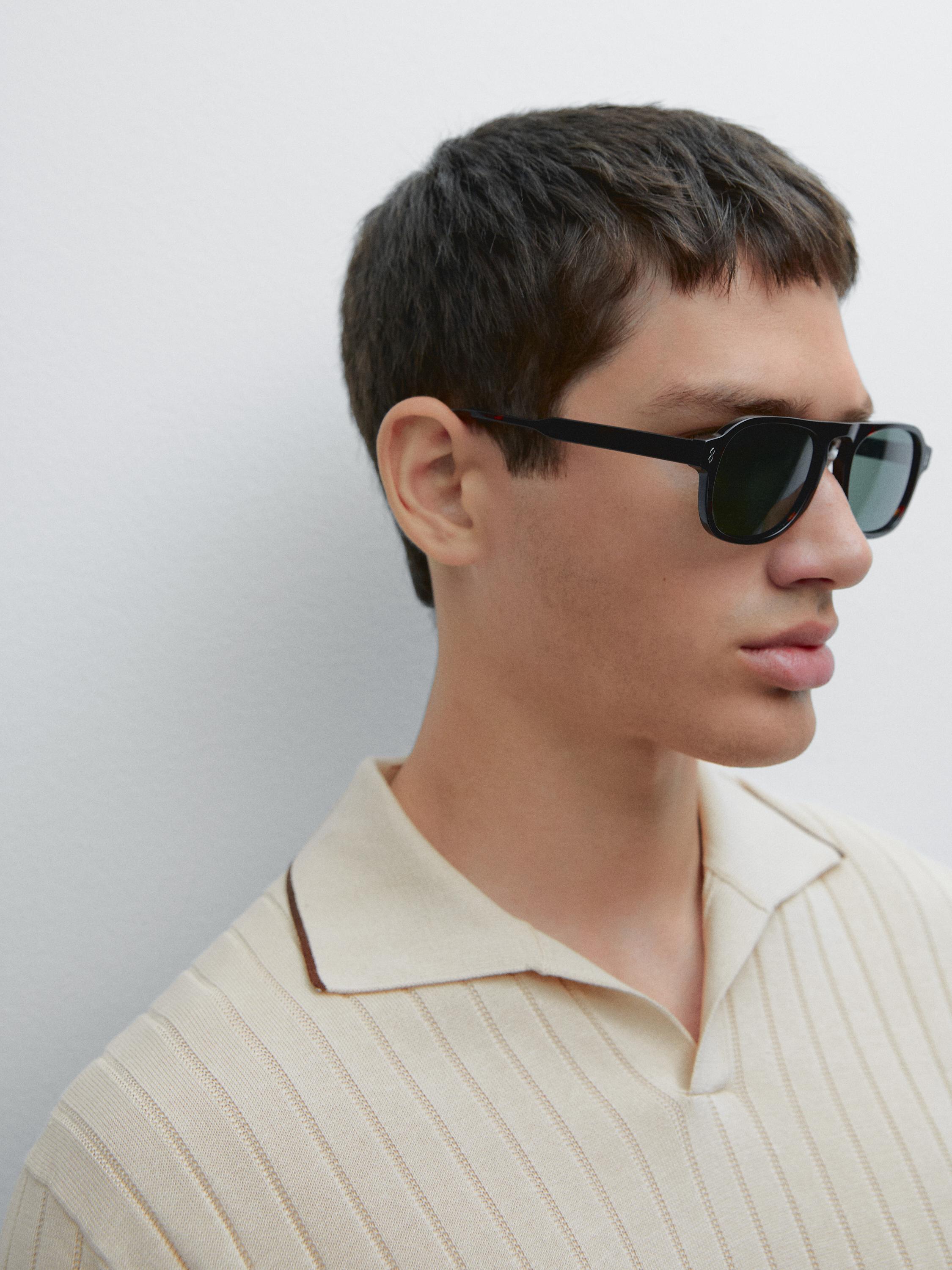 Ribbed knit polo shirt