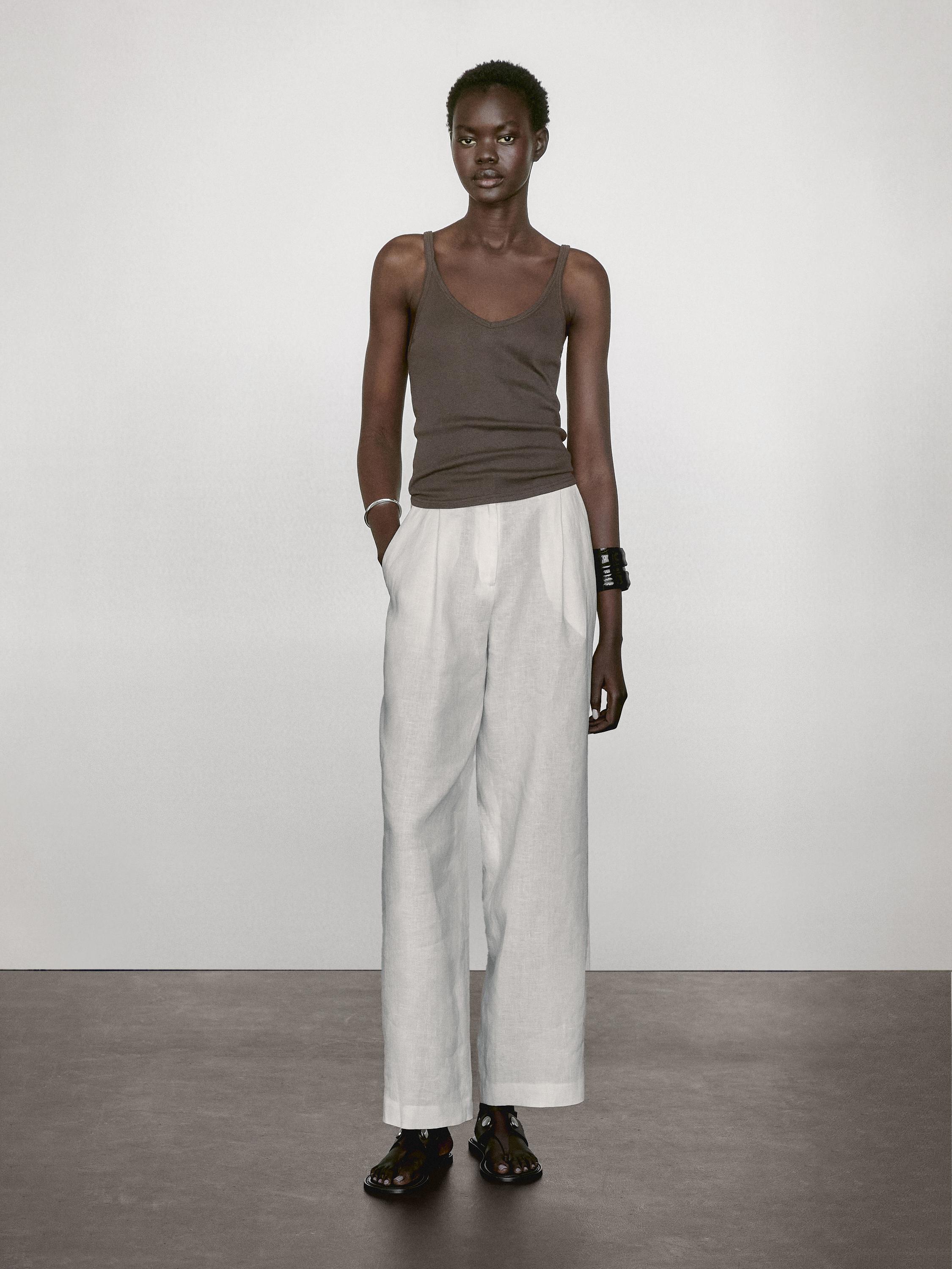 Ribbed V-neck top