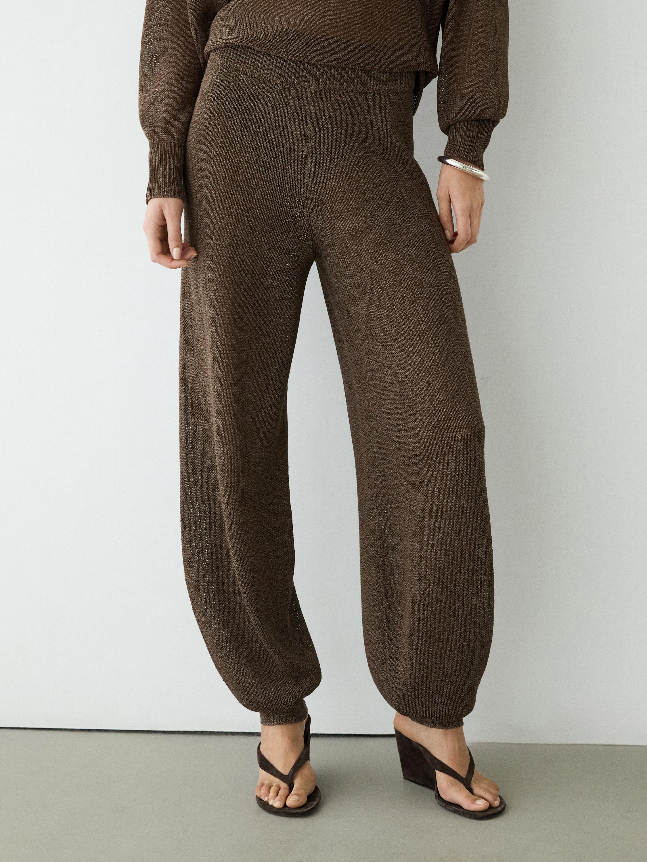 Total look balloon fit knit trousers — BROWN