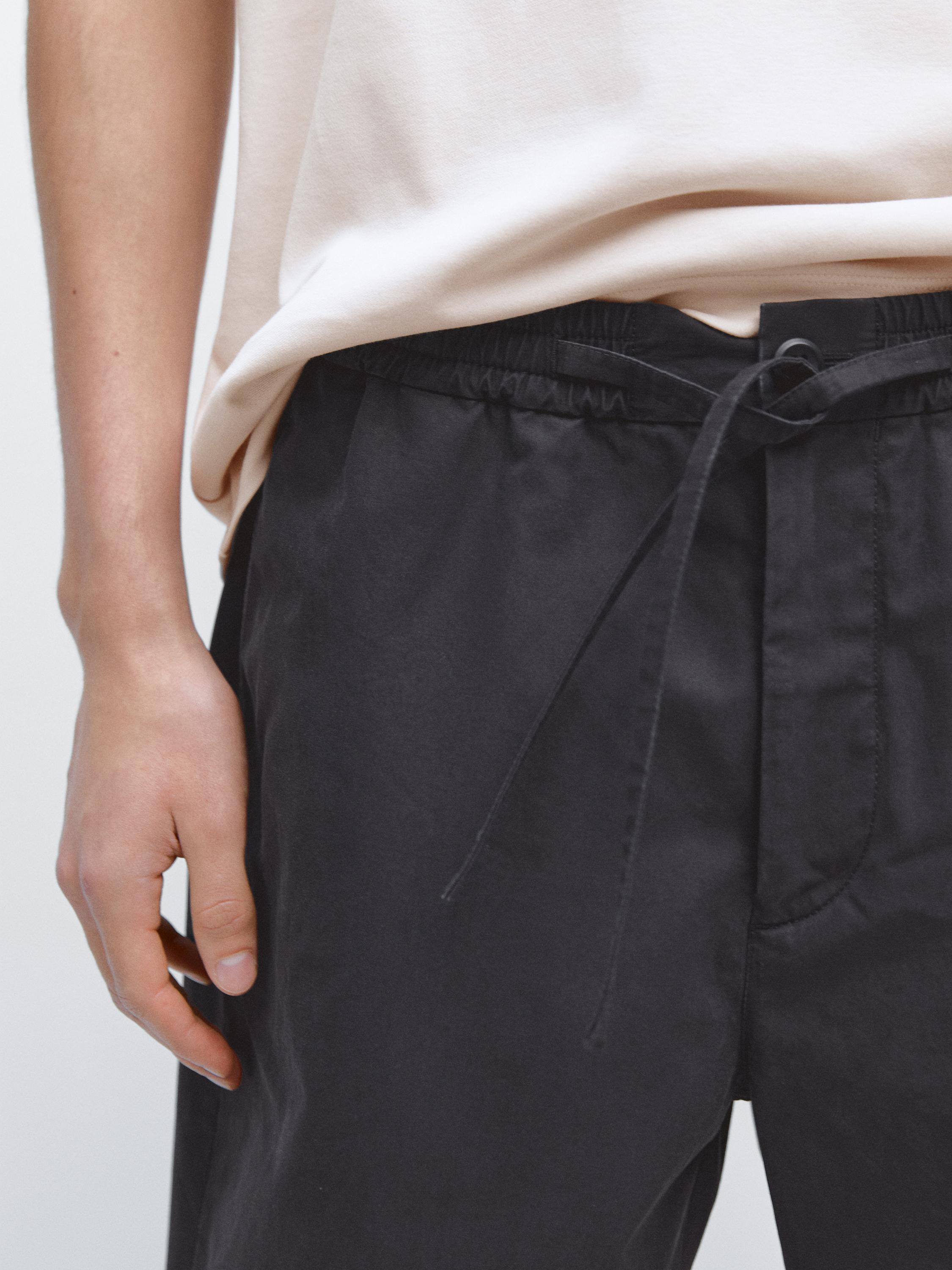 100% cotton jogger fit Bermuda shorts — NAVY BLUE