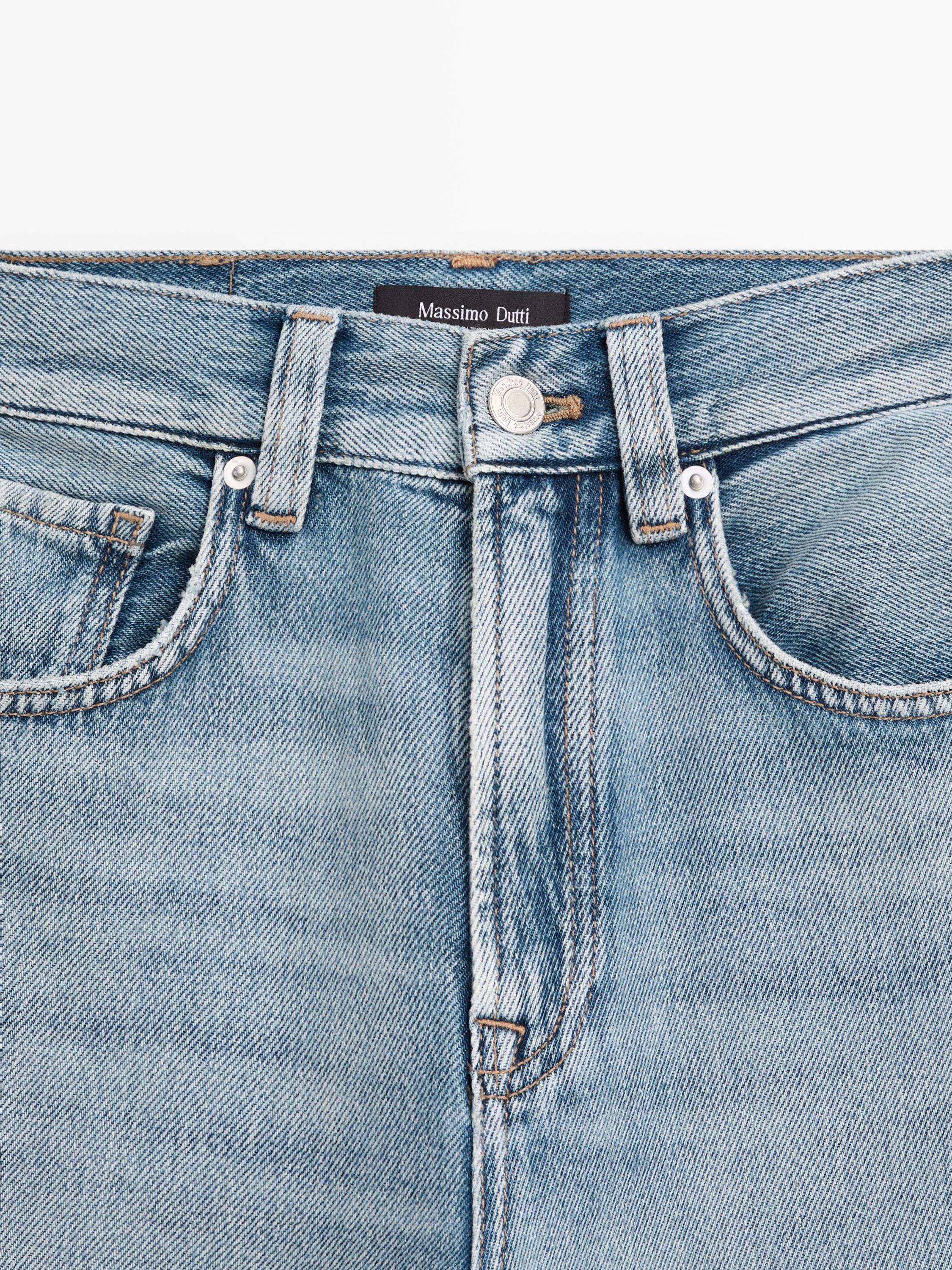 High-waist wide-leg jeans