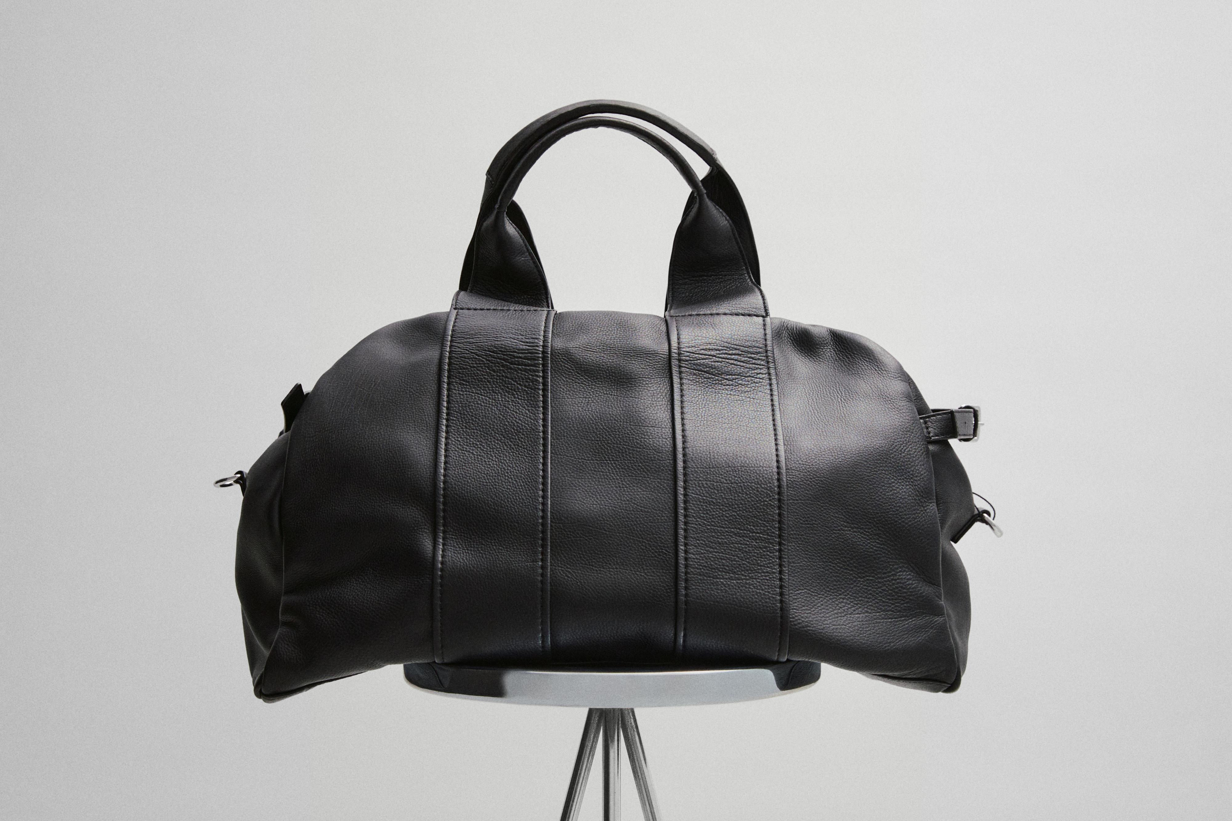 Nappa leather travel bag — BLACK