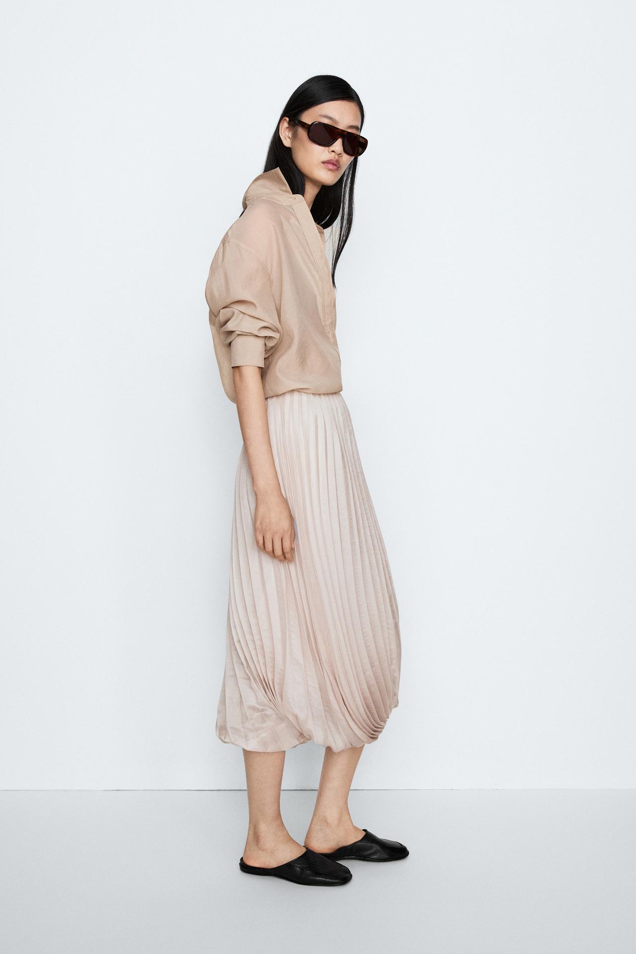 Pleated Bubble Hem Midi Skirt - STUDIO — Pink