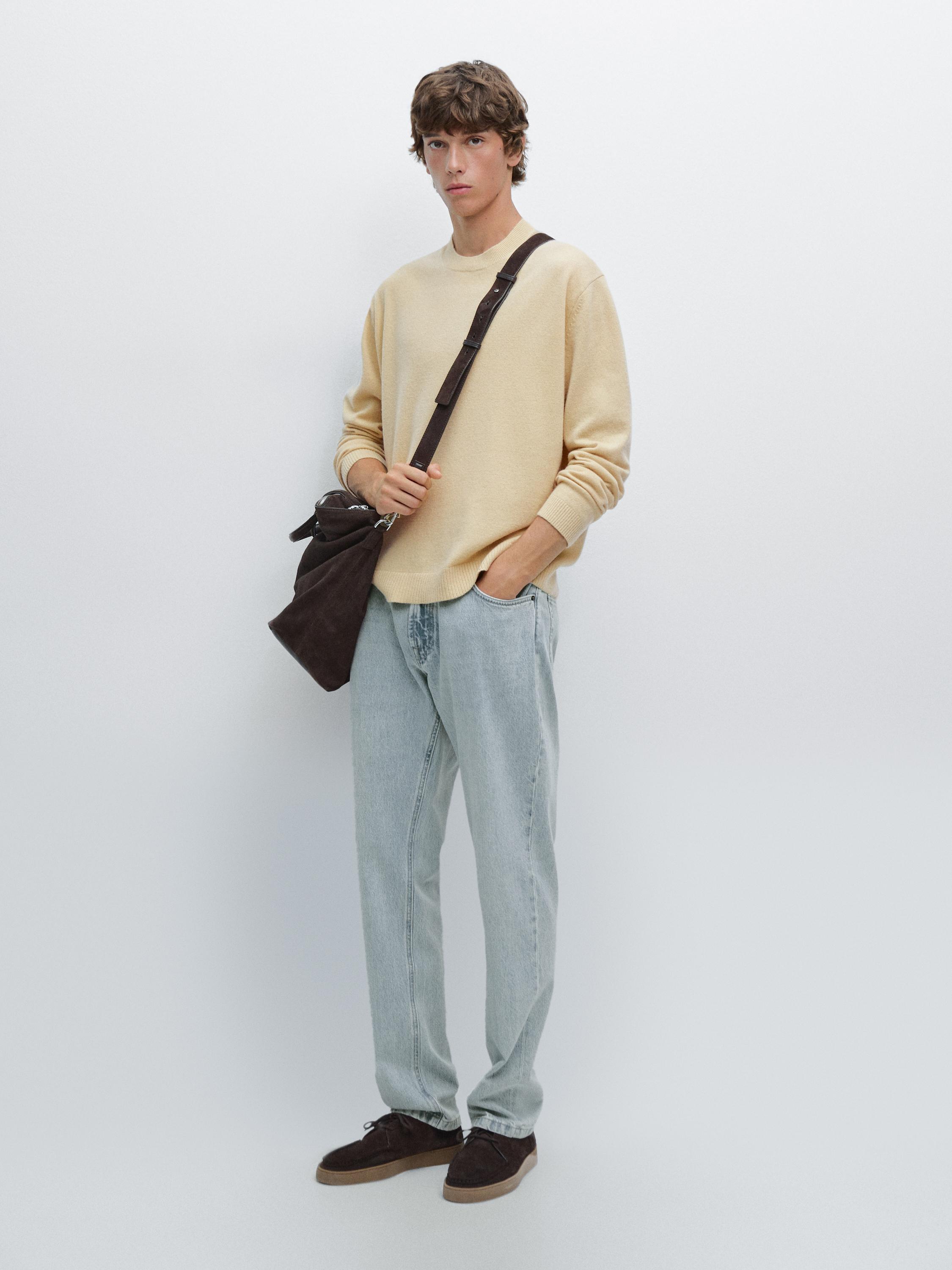 سويتر محاك من الصوف المخلوط بياقة دائرية