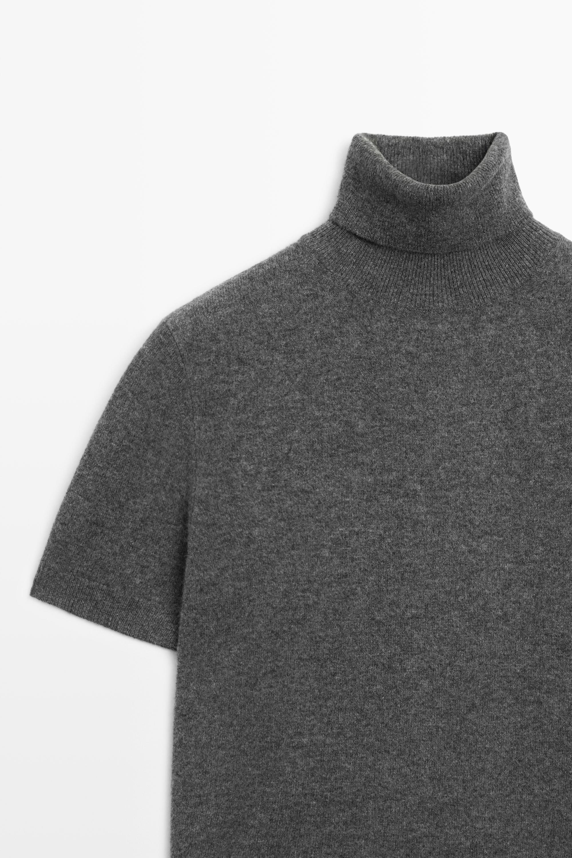 Short sleeve turtleneck knit sweater - thumbnail 10