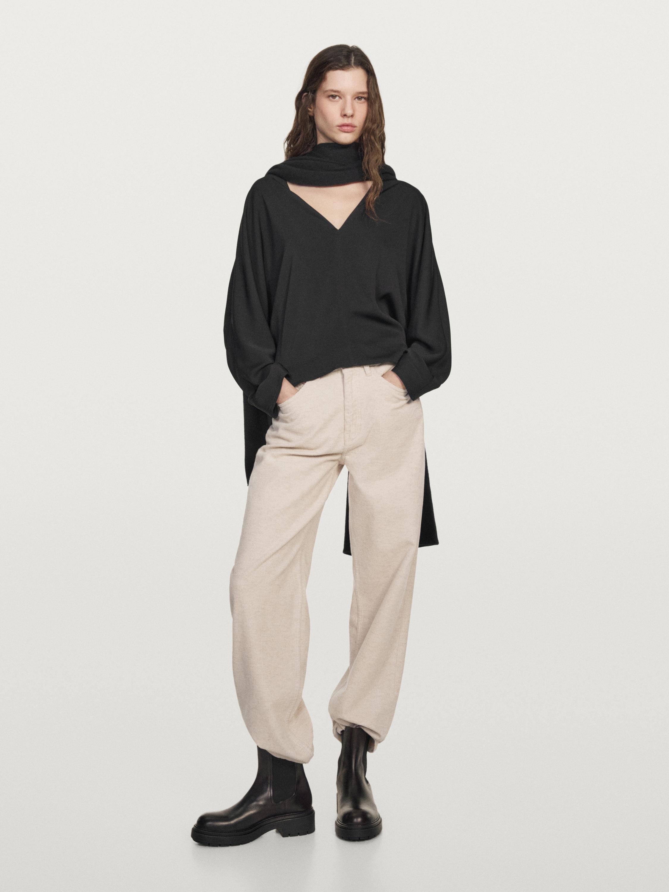 Flowing blouse with V-neckline