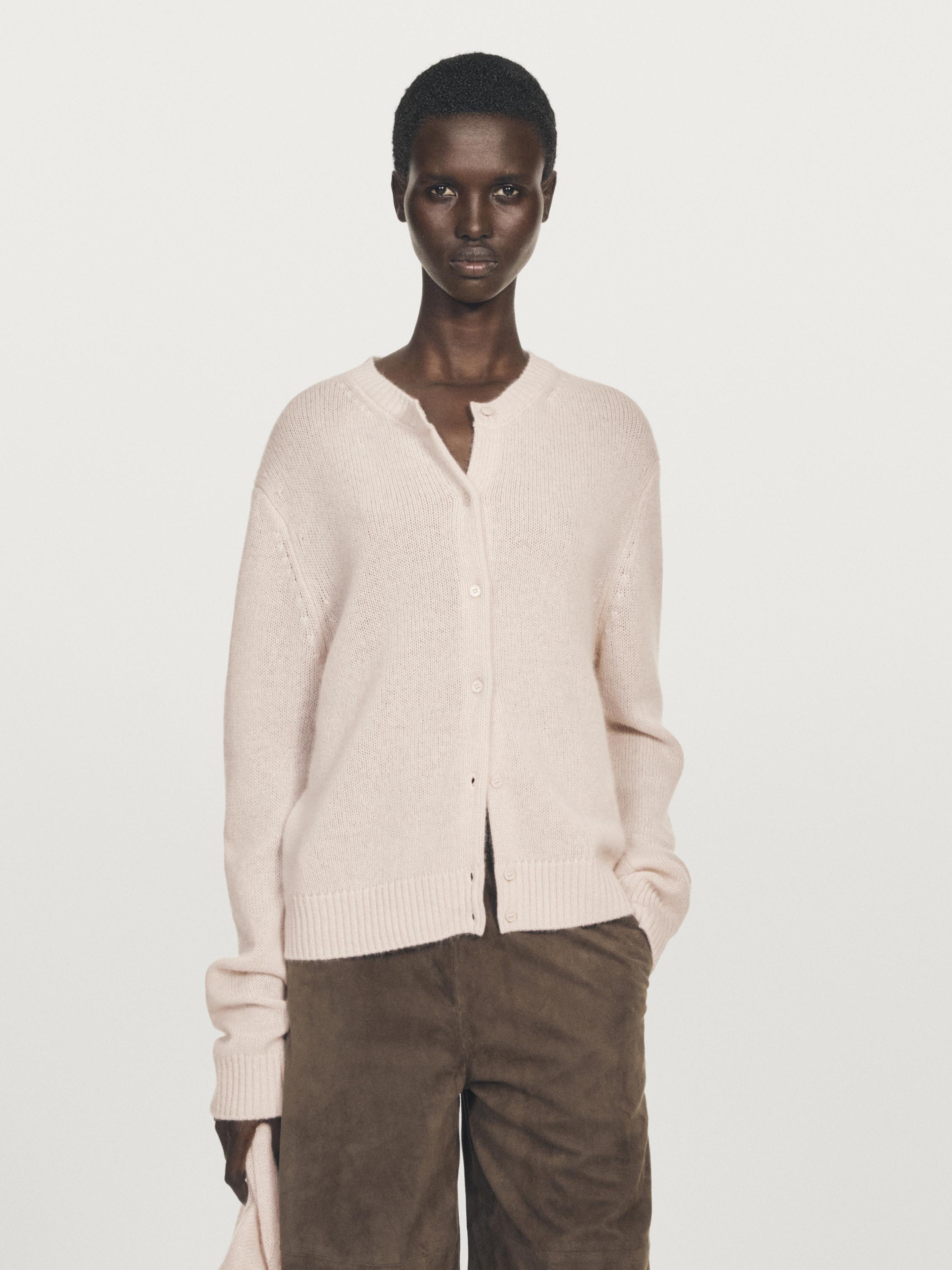 Knit 100% cashmere crew neck cardigan