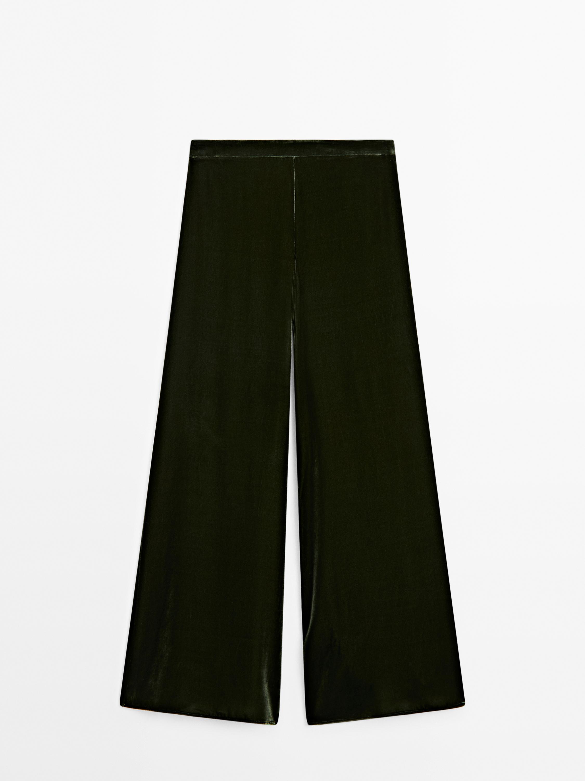 Wide-leg velvet trousers