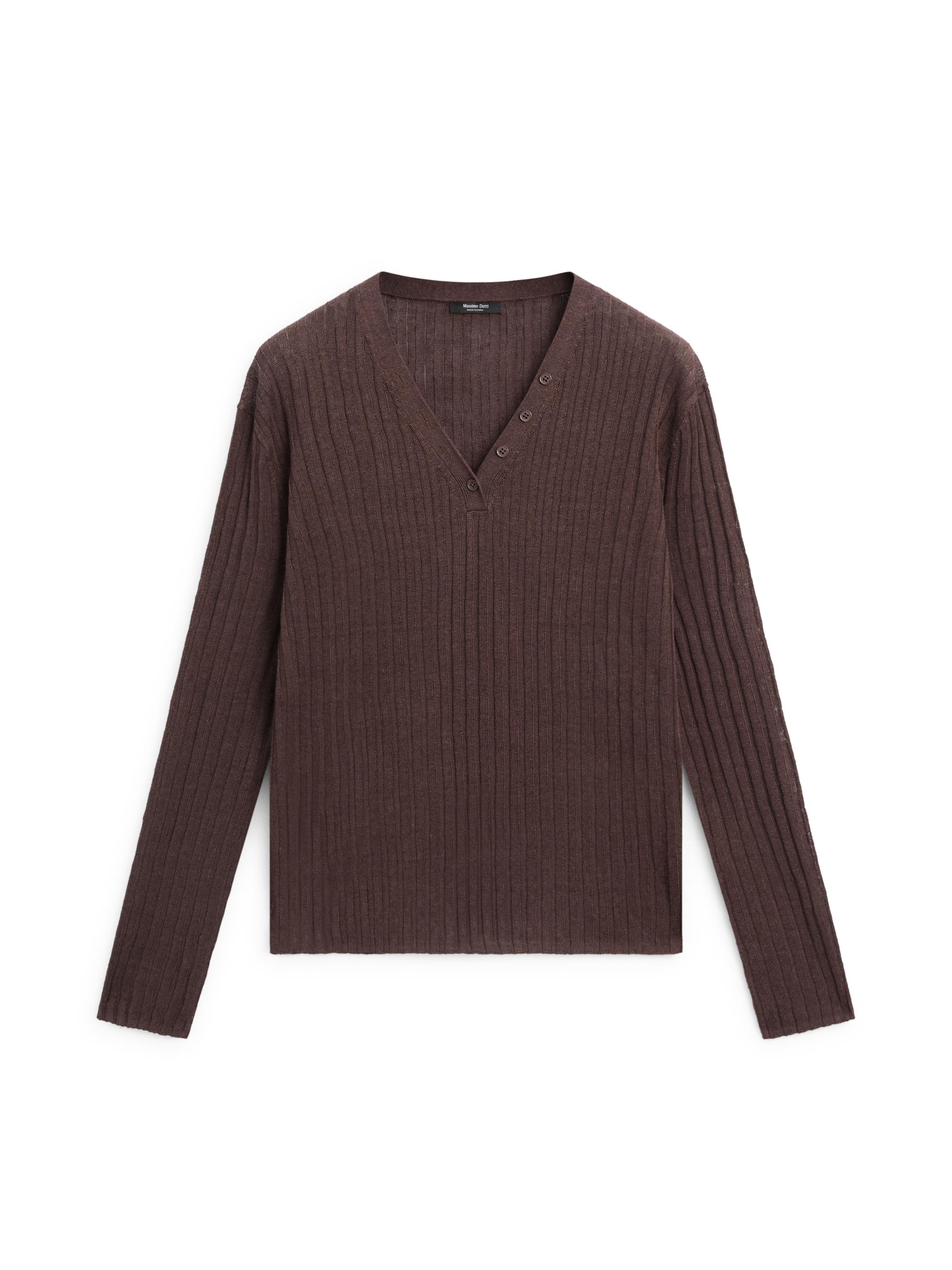 100% linen knit sweater with button details — Chocolate