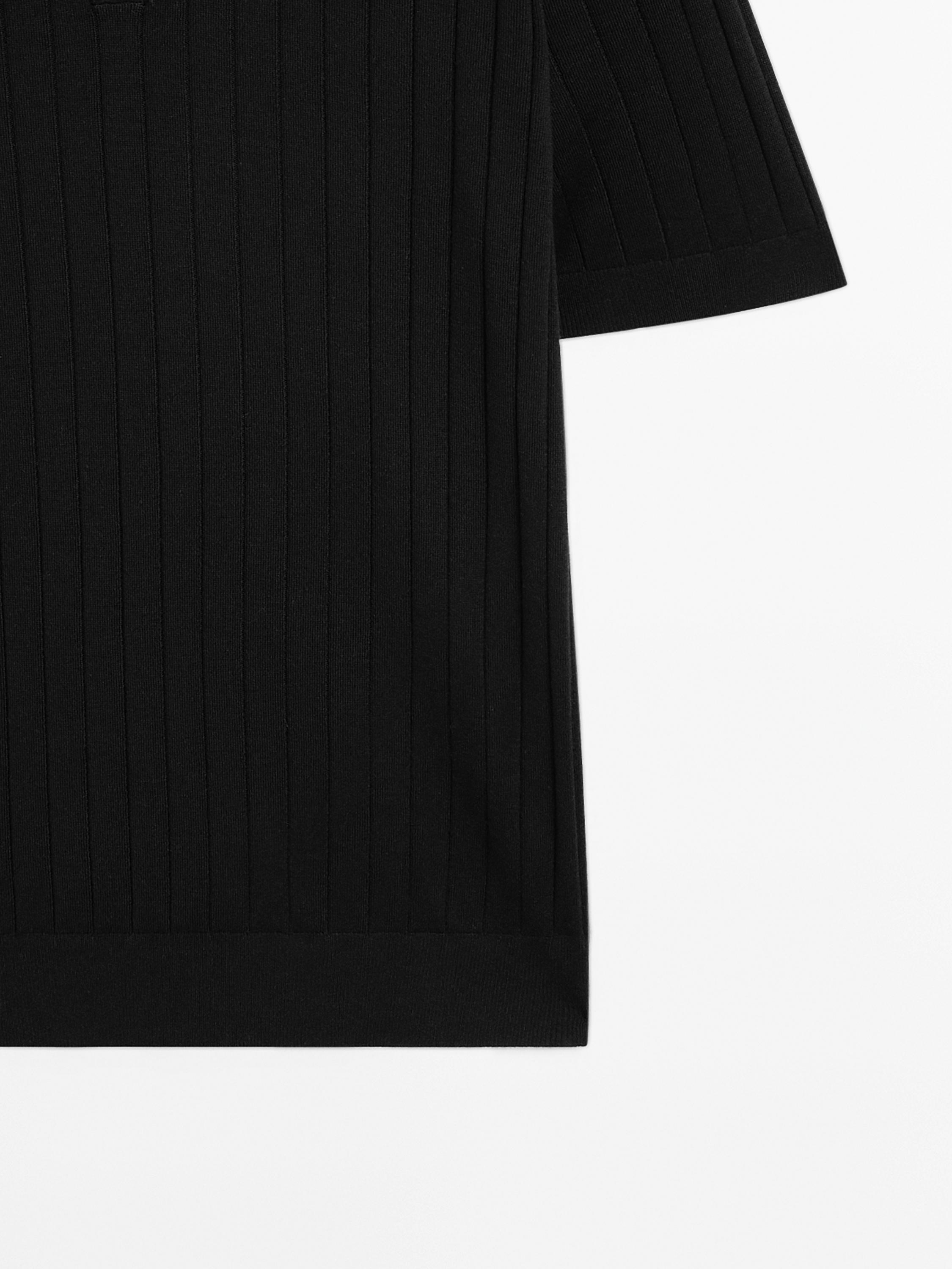 Ribbed knit polo shirt