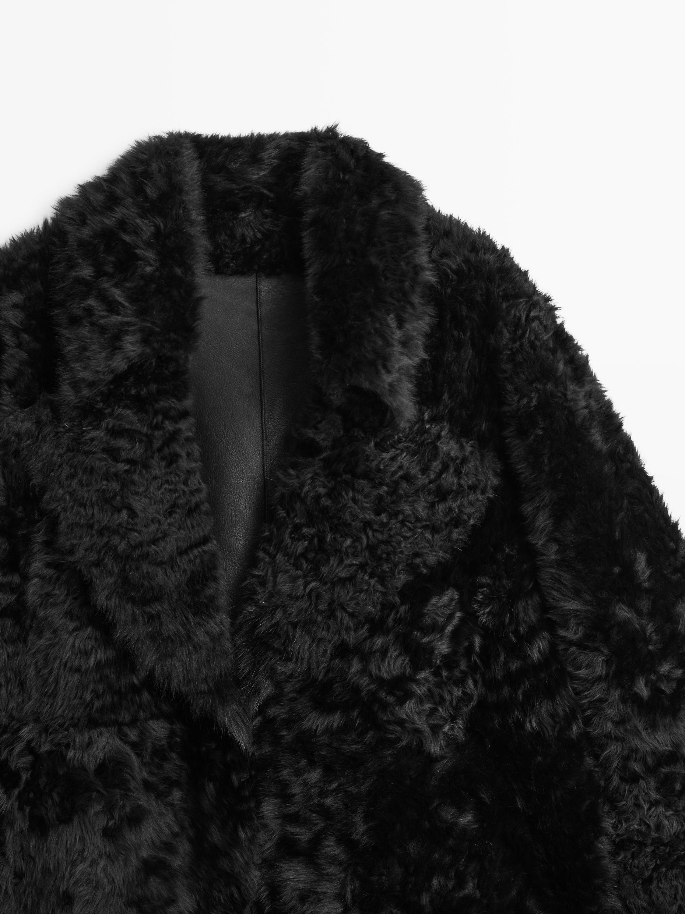 Sheepskin leather coat with lapel collar - STUDIO — BLACK