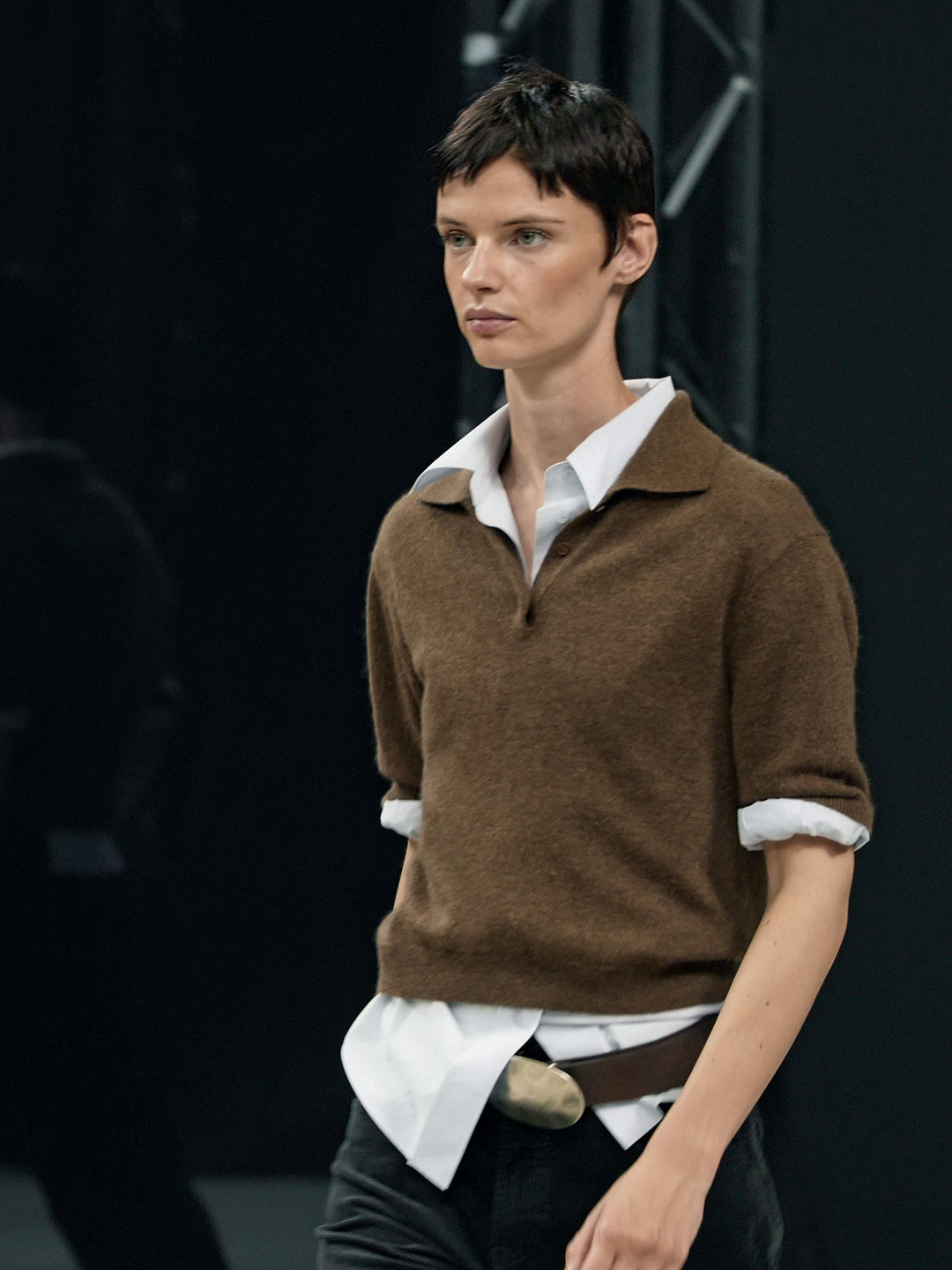 100% cashmere knit short sleeve sweater