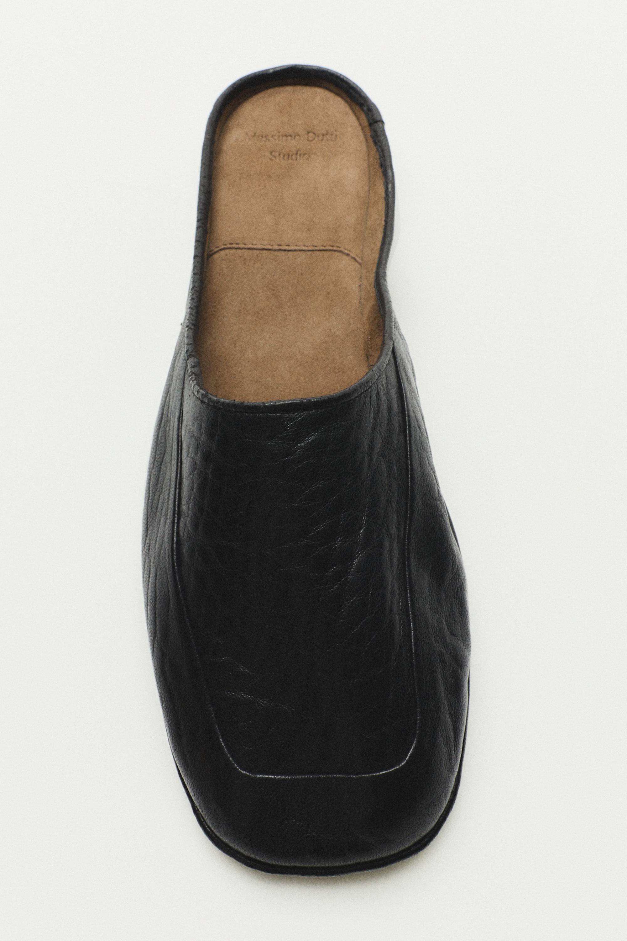 Soft leather mules - STUDIO — BLACK