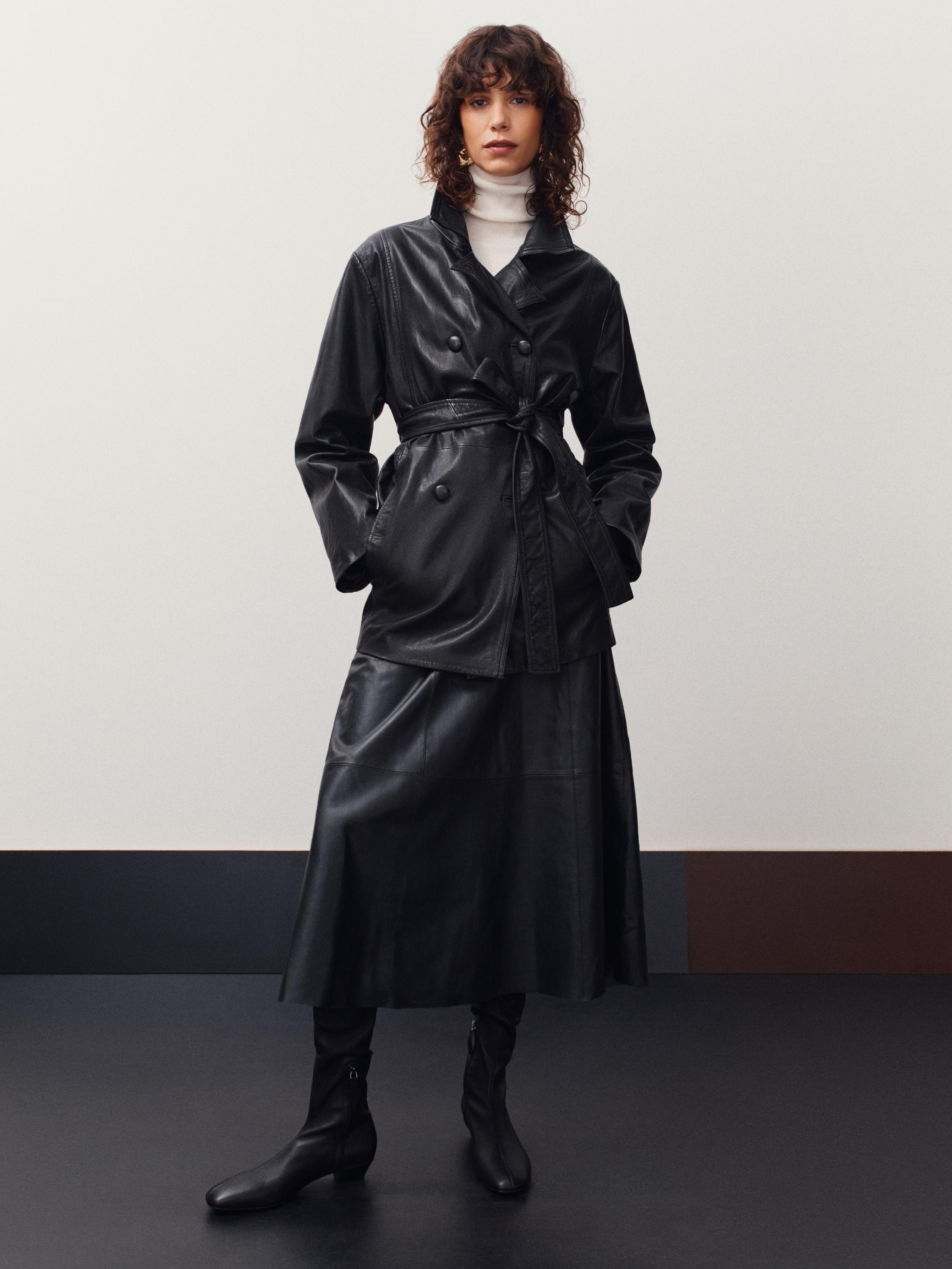 Chaqueta detalle cinturón piel napa