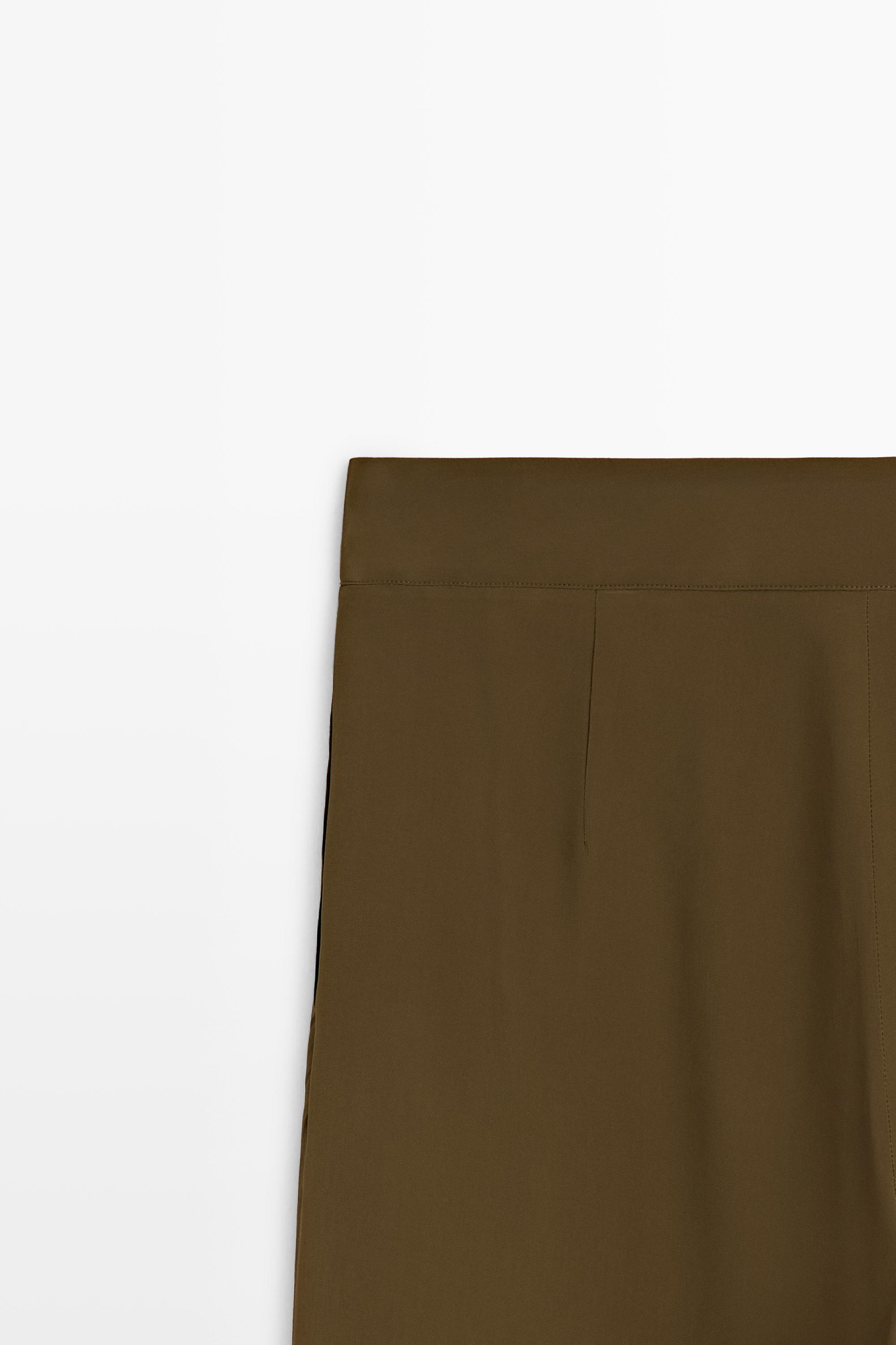 Total look flowing trousers with box pleats — MOSS GREEN