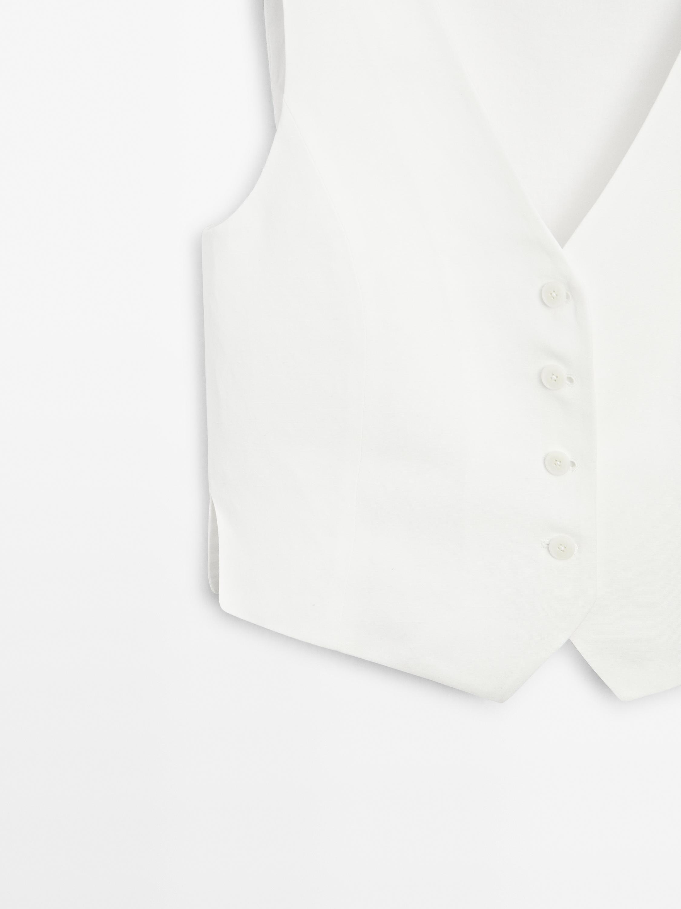 Cropped V-neckline waistcoat