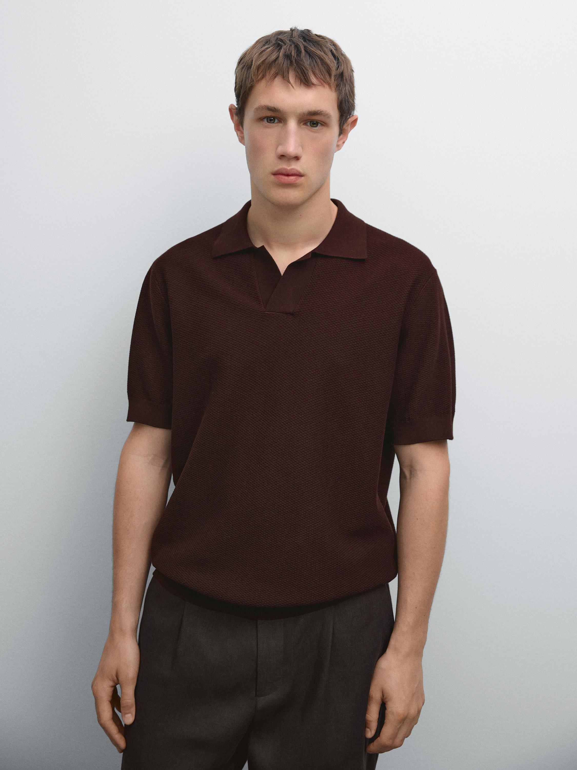 Textured knit short sleeve polo shirt