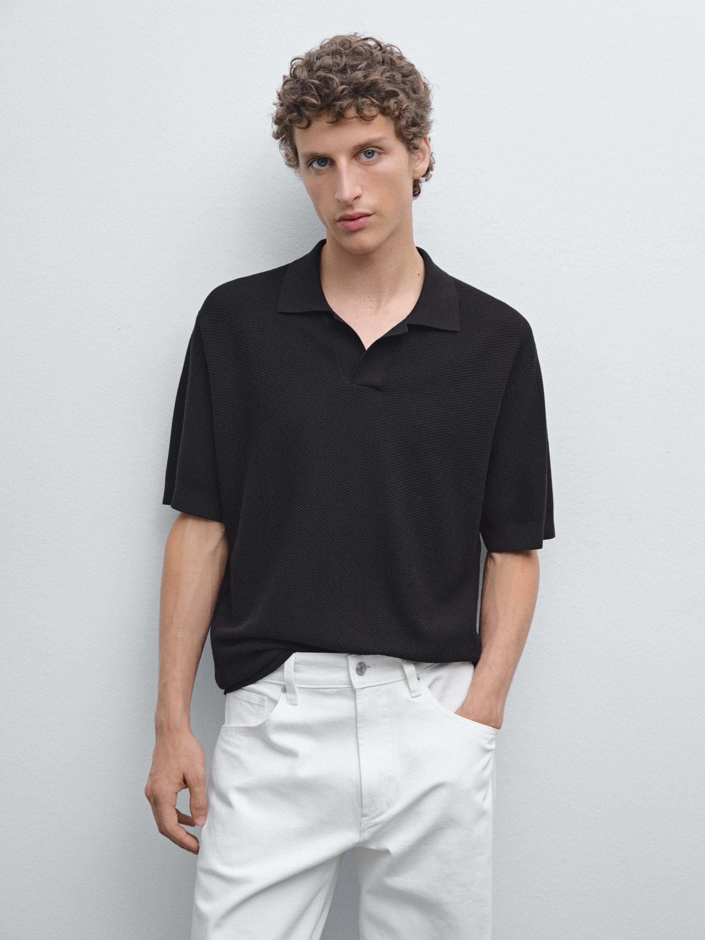 Textured knit short sleeve polo shirt