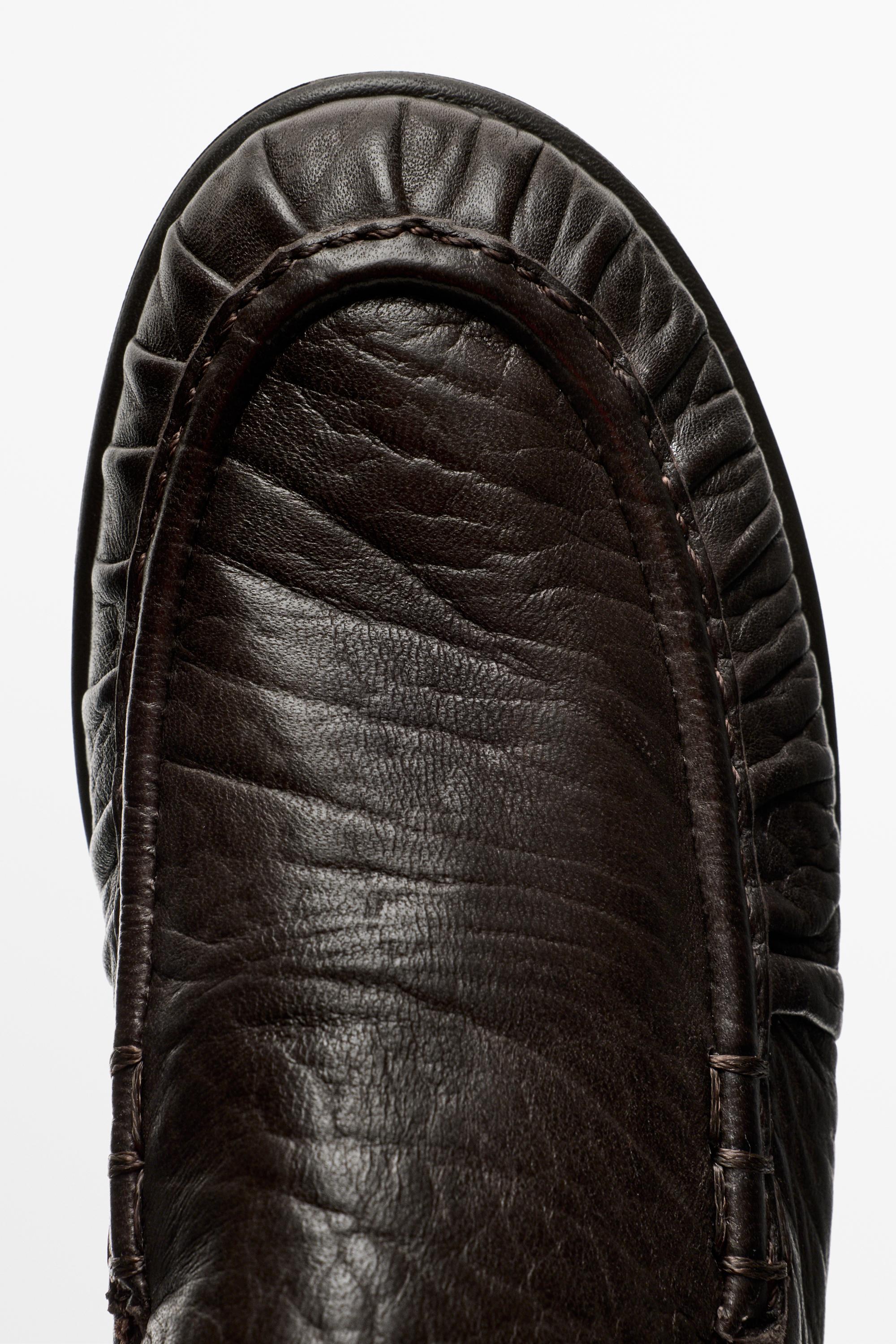 Milled leather loafer — BROWN