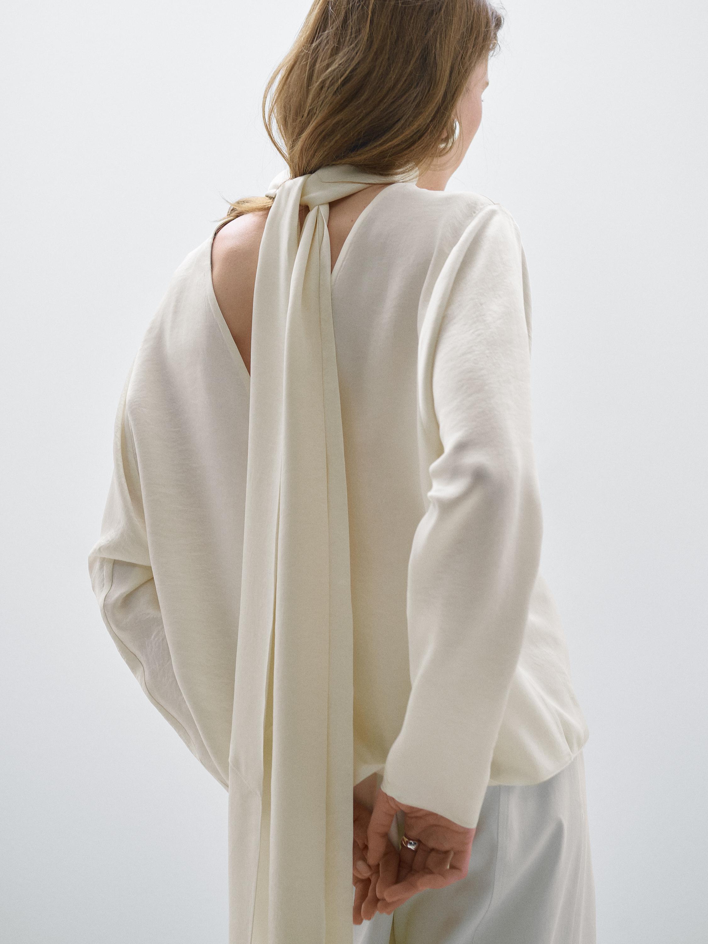 Flowing shirt with low-cut back - Studio