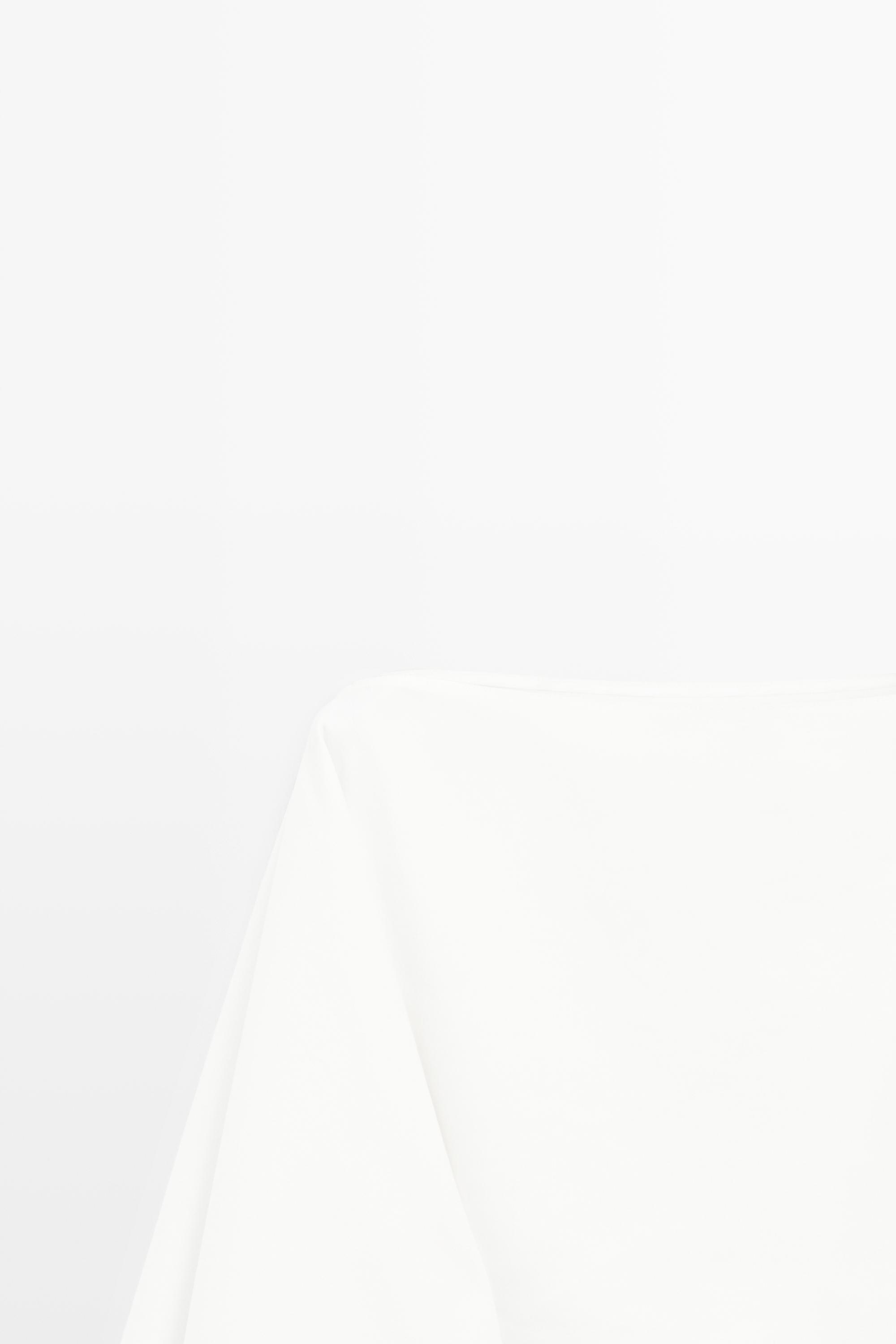 Lightweight asymmetric cape - STUDIO