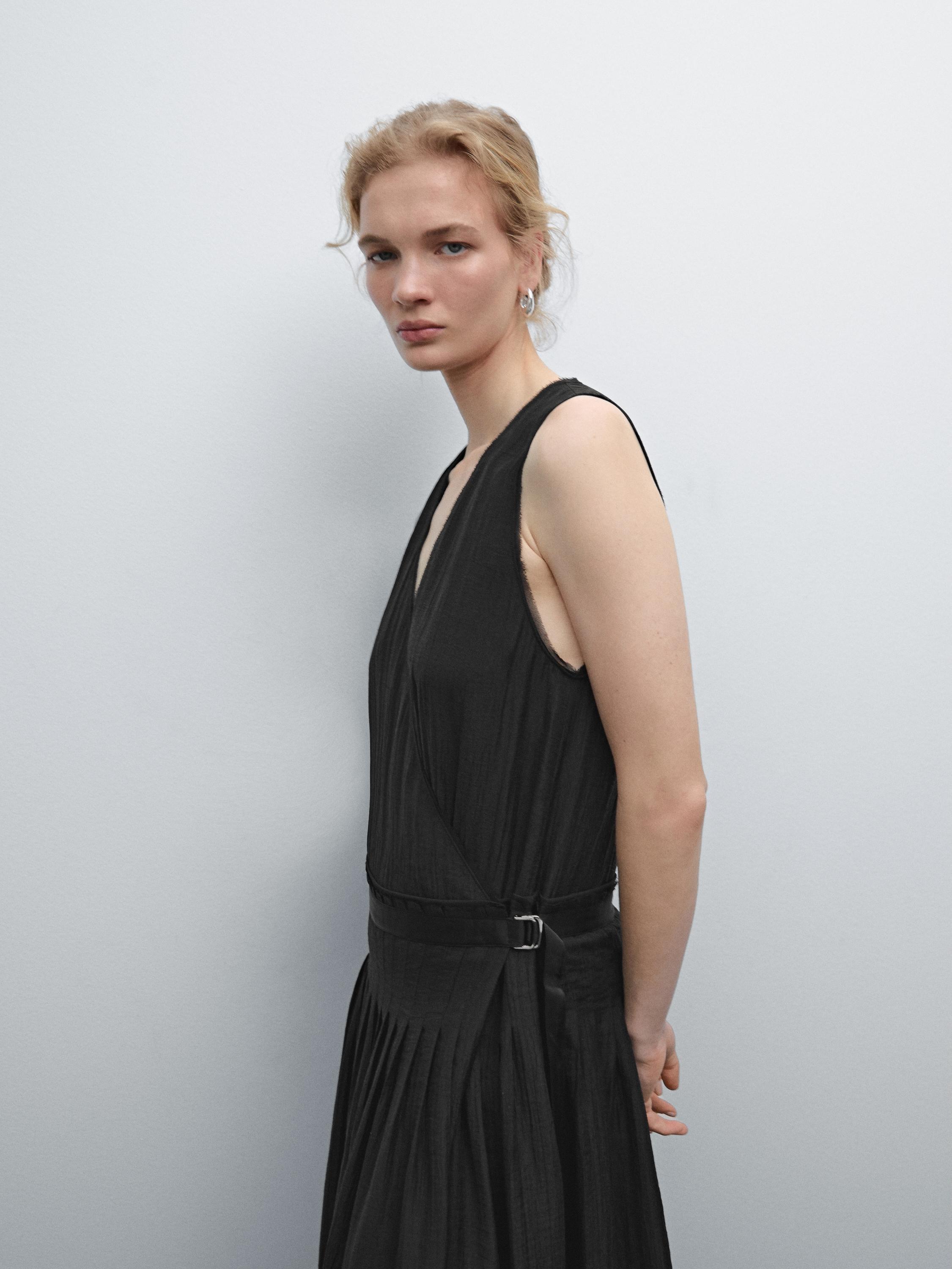 Vestido midi plisado