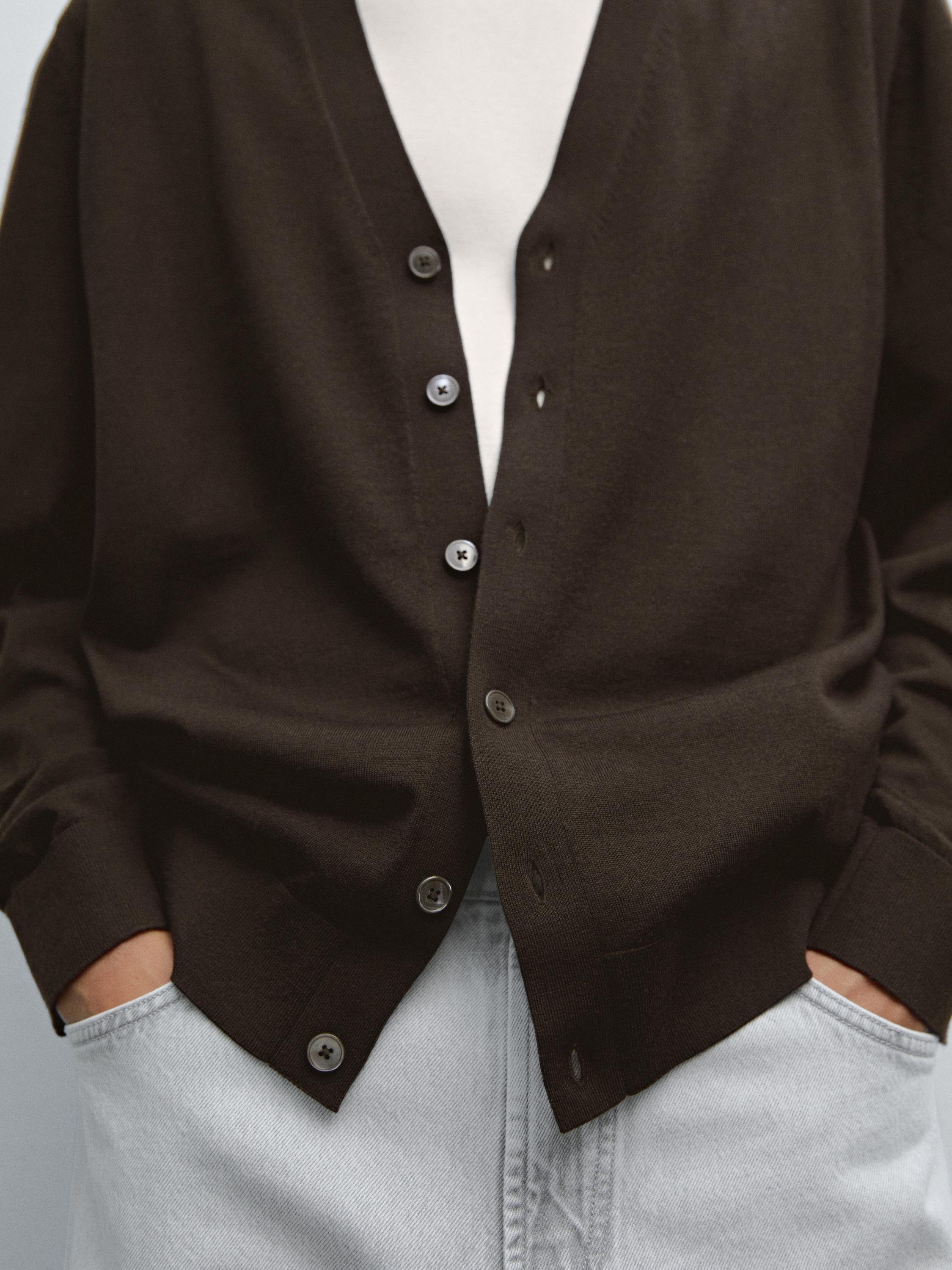 Cardigana,% 100 merino-artilezkoa, puntuz landua