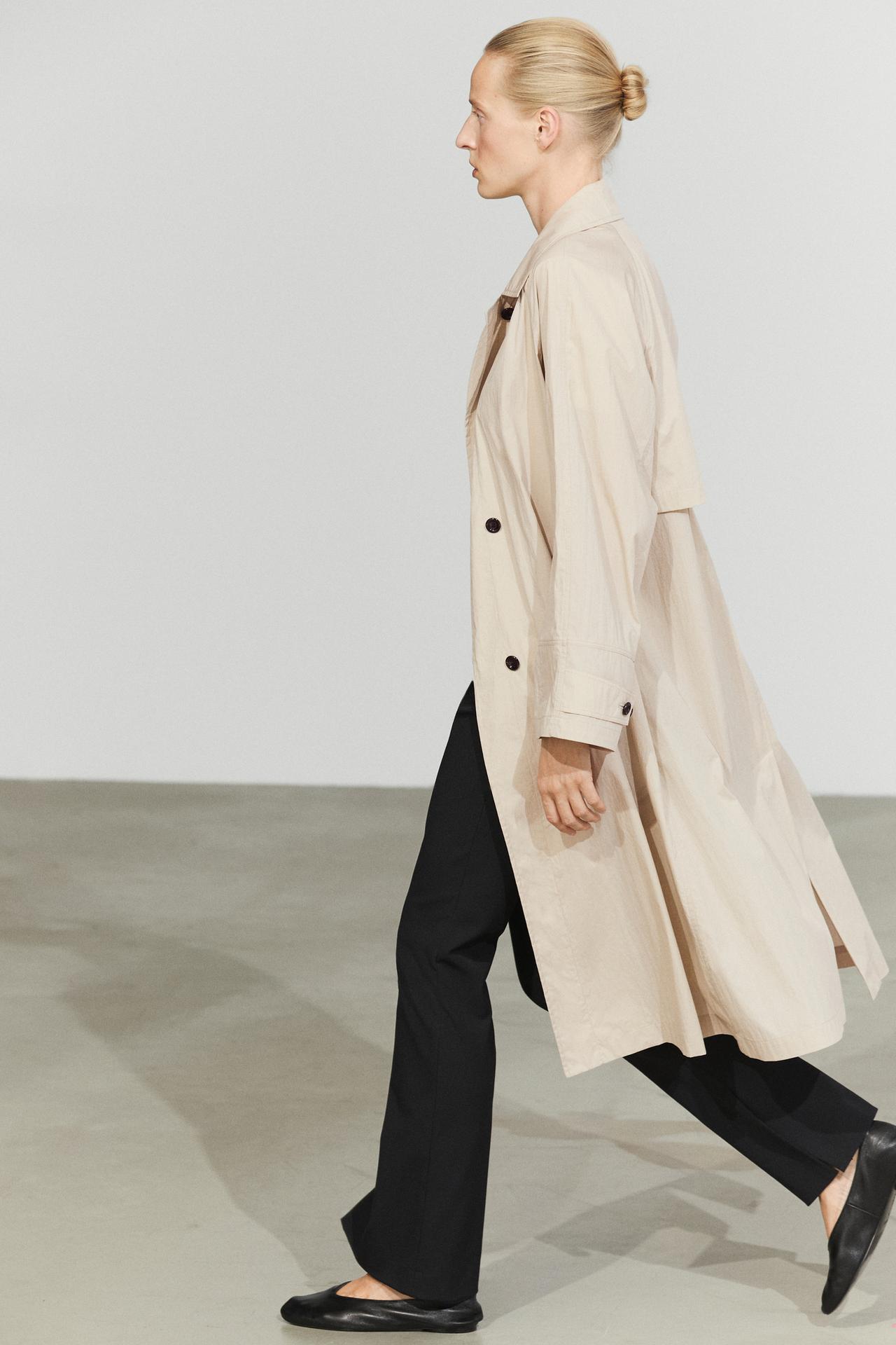 Long flowing trench coat — Beige