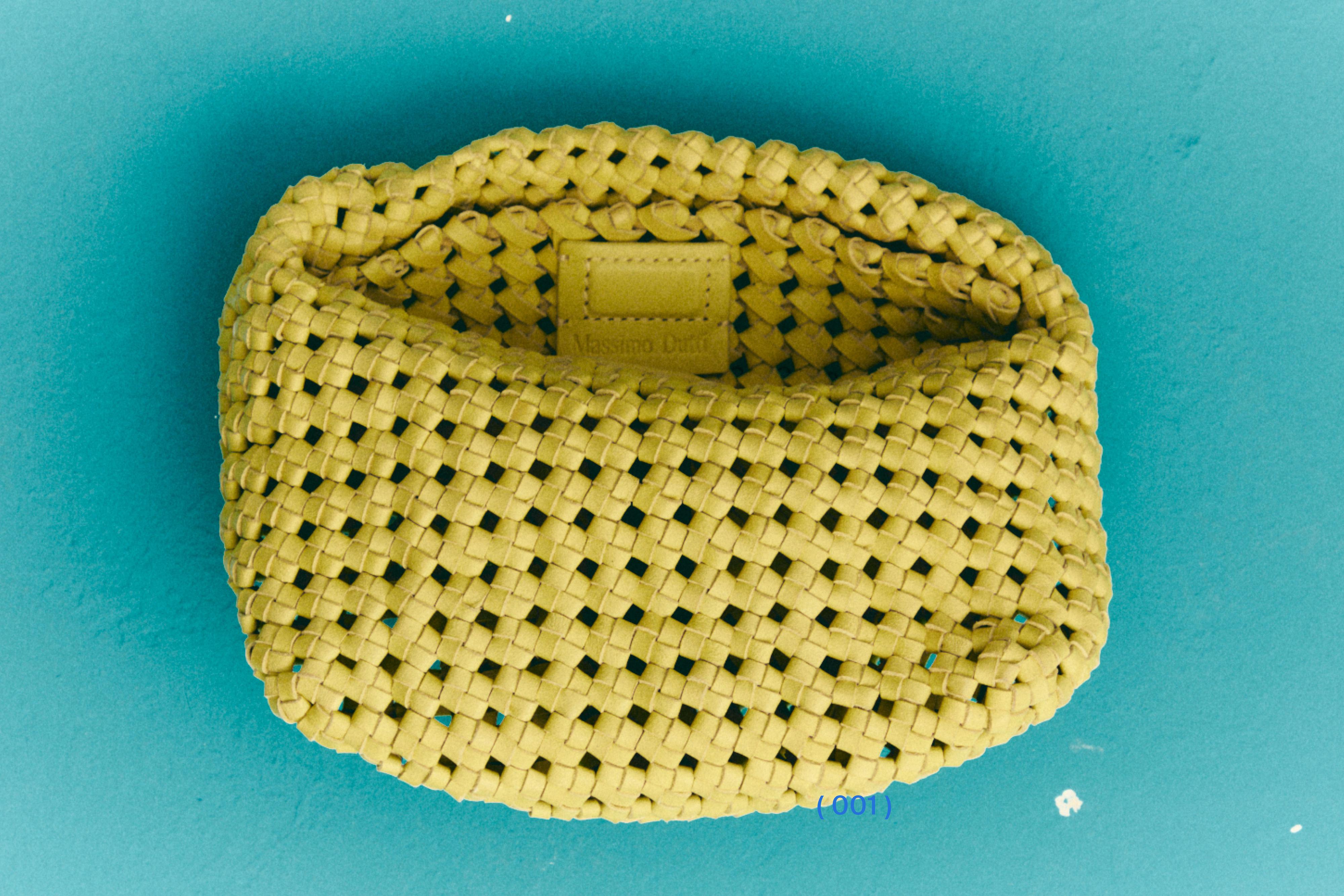 Braided leather mini bag — Vanilla