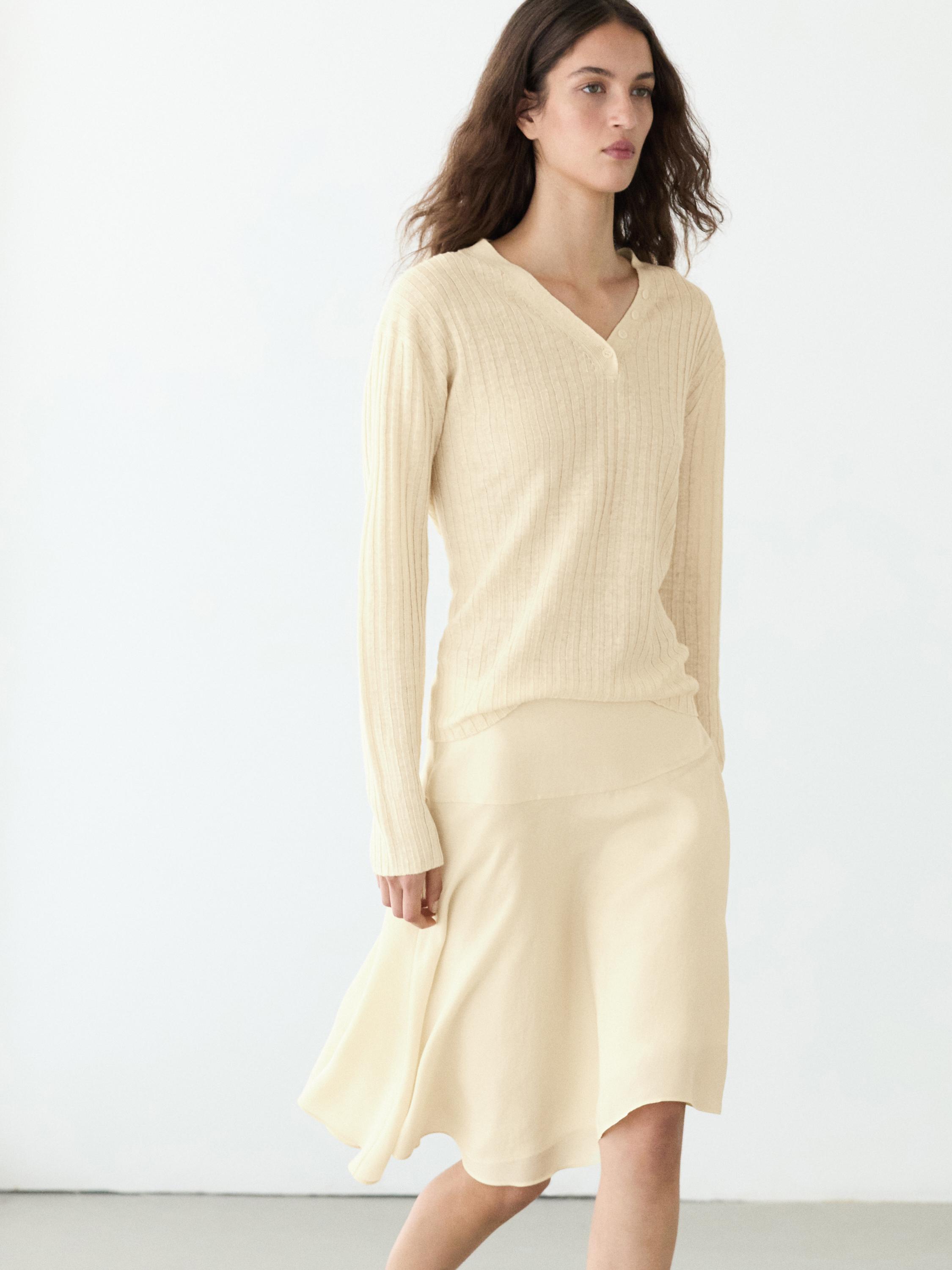 Flowing asymmetric midi skirt — Gold