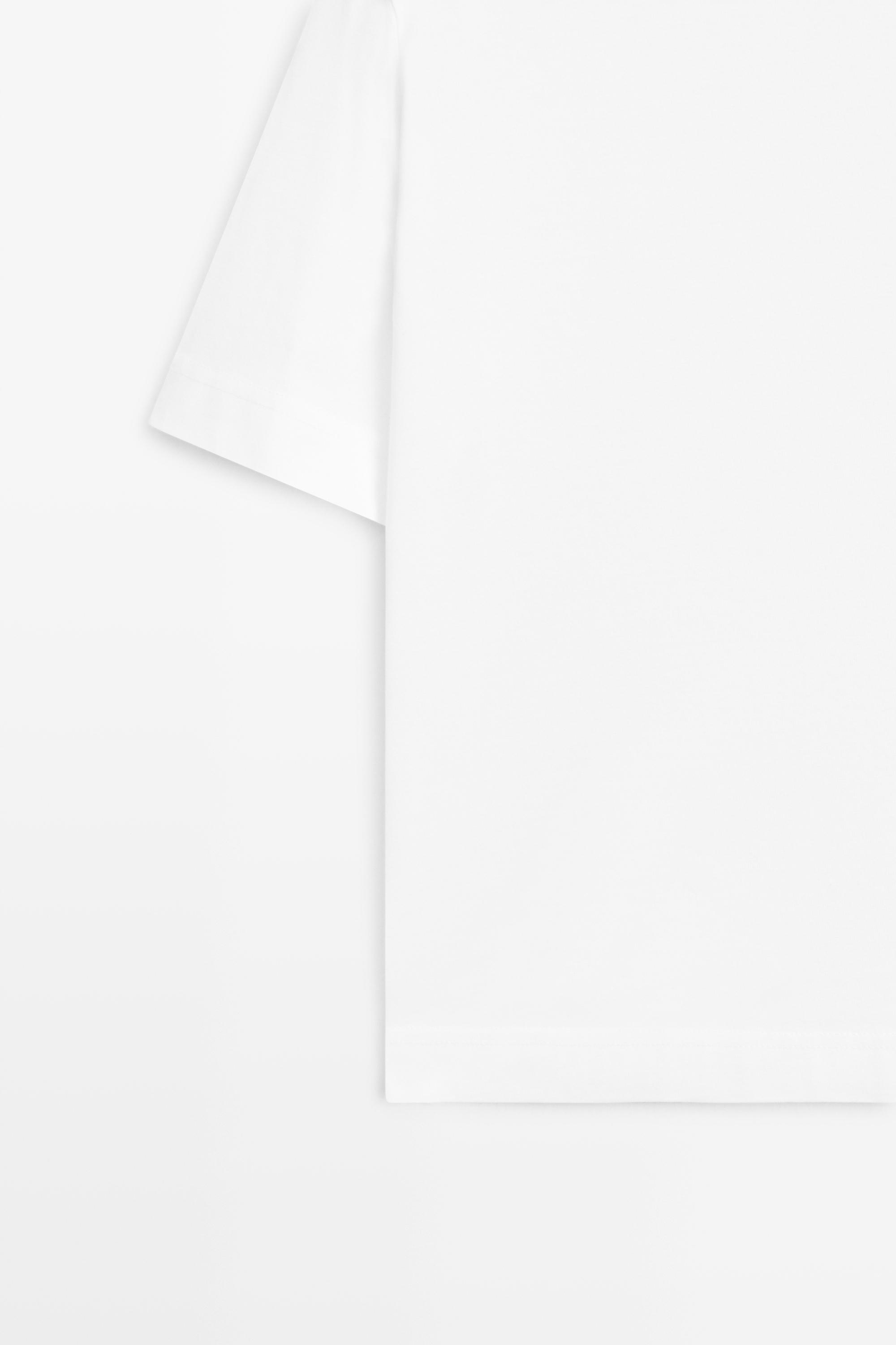 Short sleeve T-shirt with pocket detail — Off white