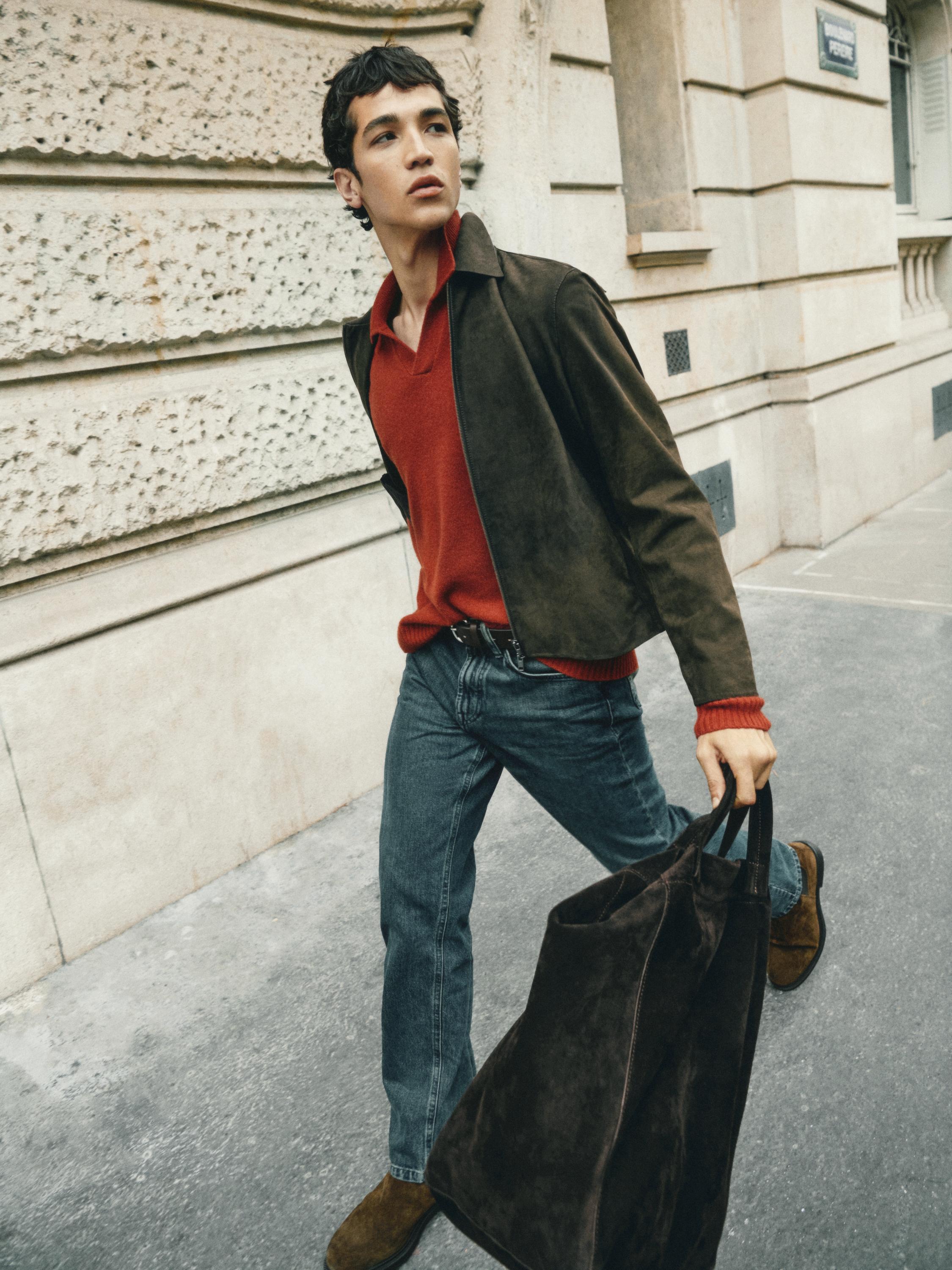 Polotrøje i uldblanding med V-udskæring