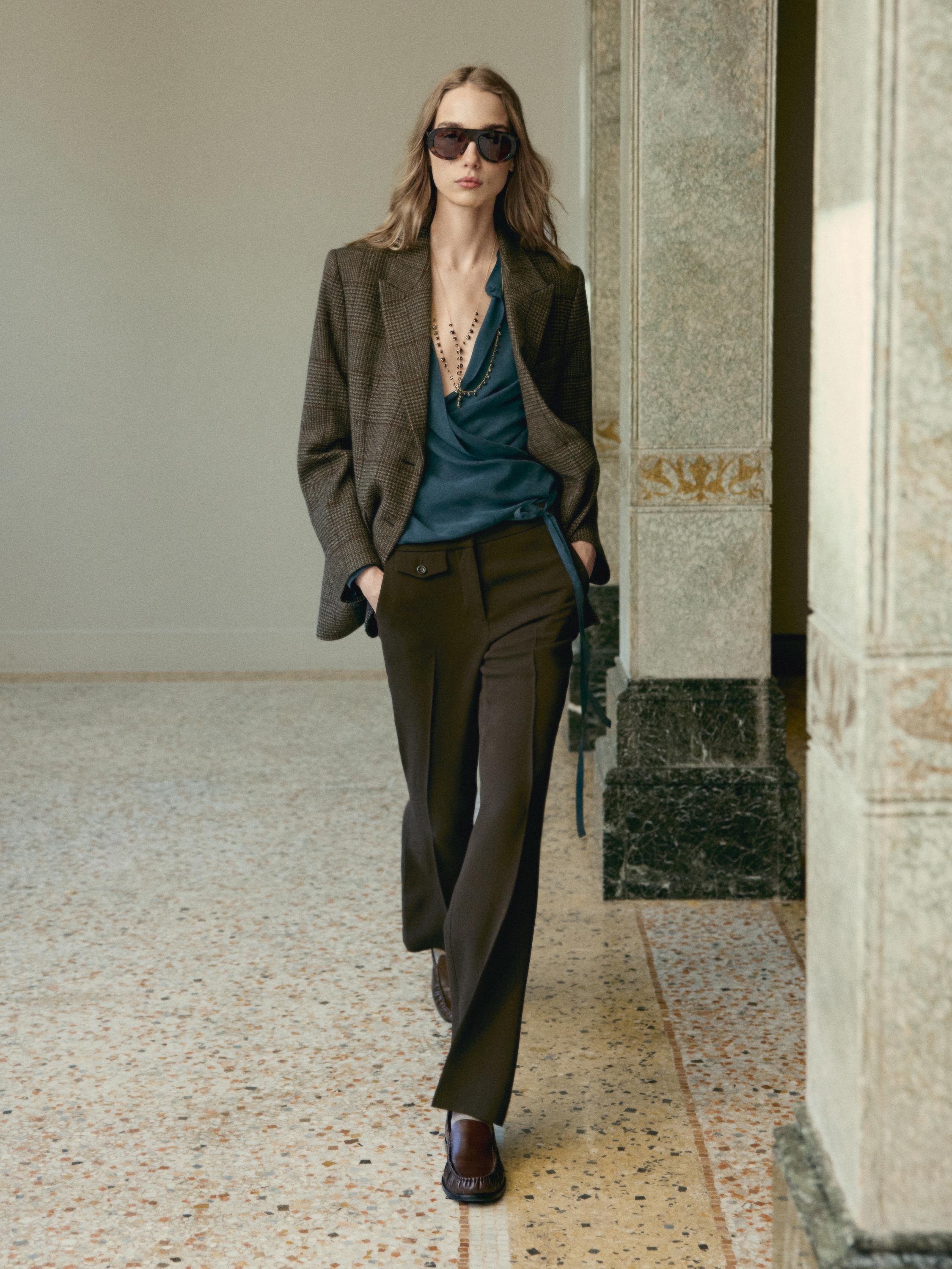 Flared trousers with pocket — Chocolate