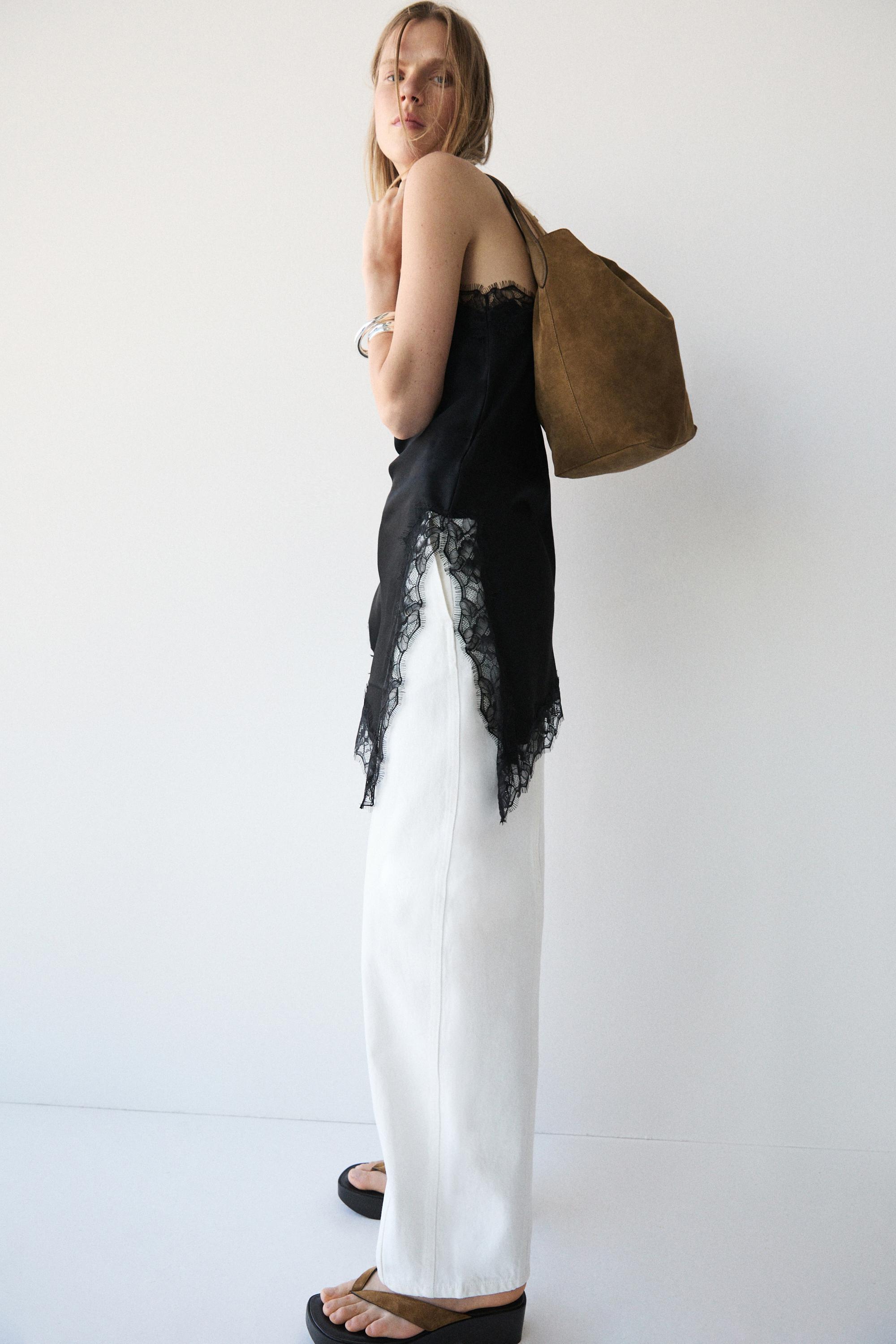 Barrel fit jeans with seam details — Off white