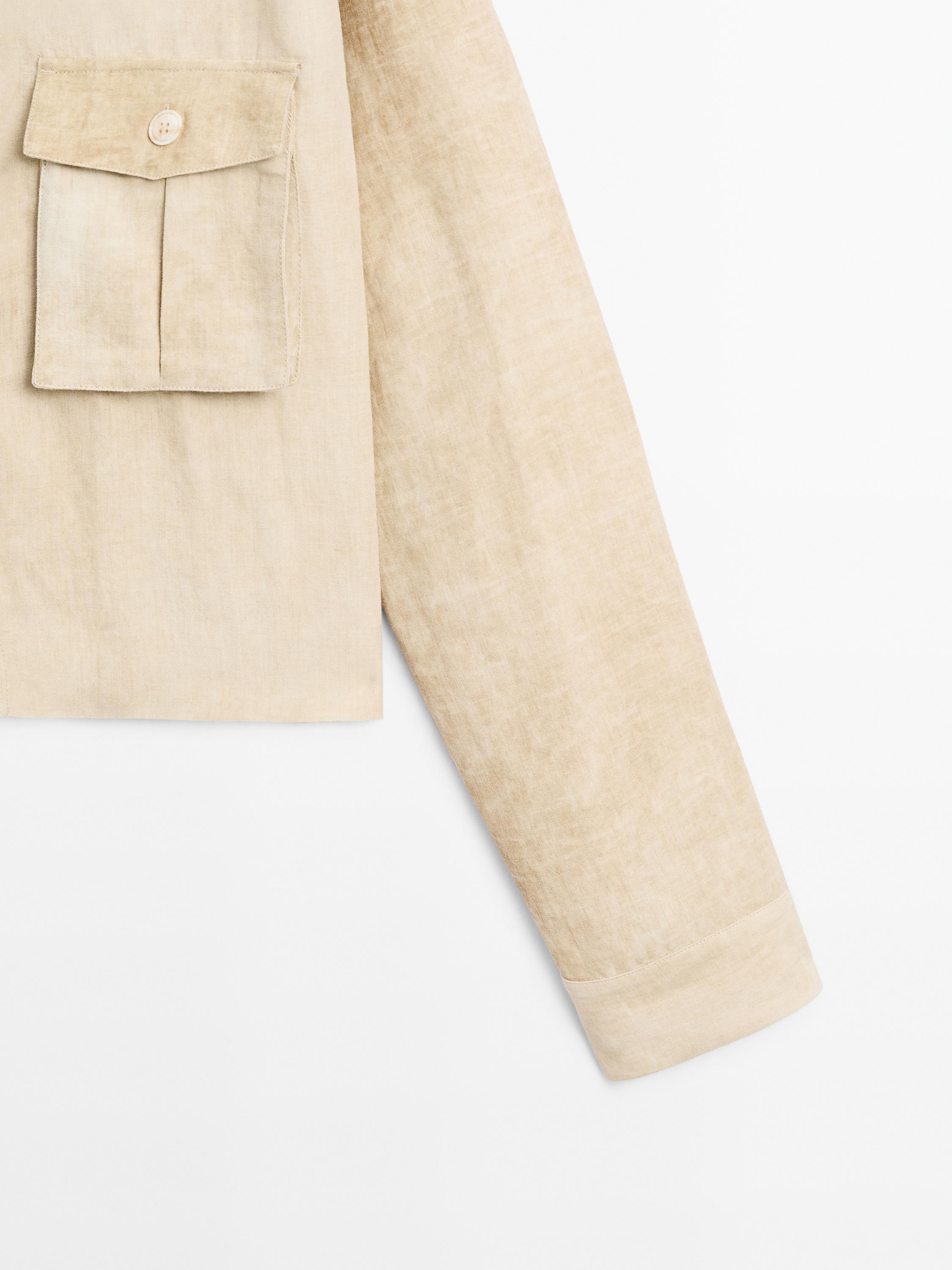 Short shirt with pocket details