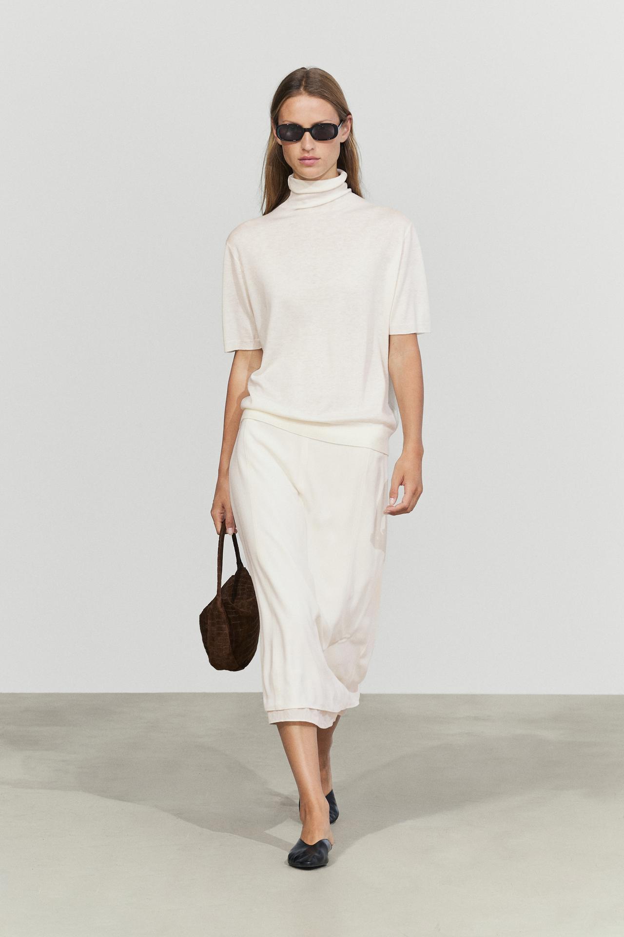 Wool blend turtleneck knit sweater — CREAM