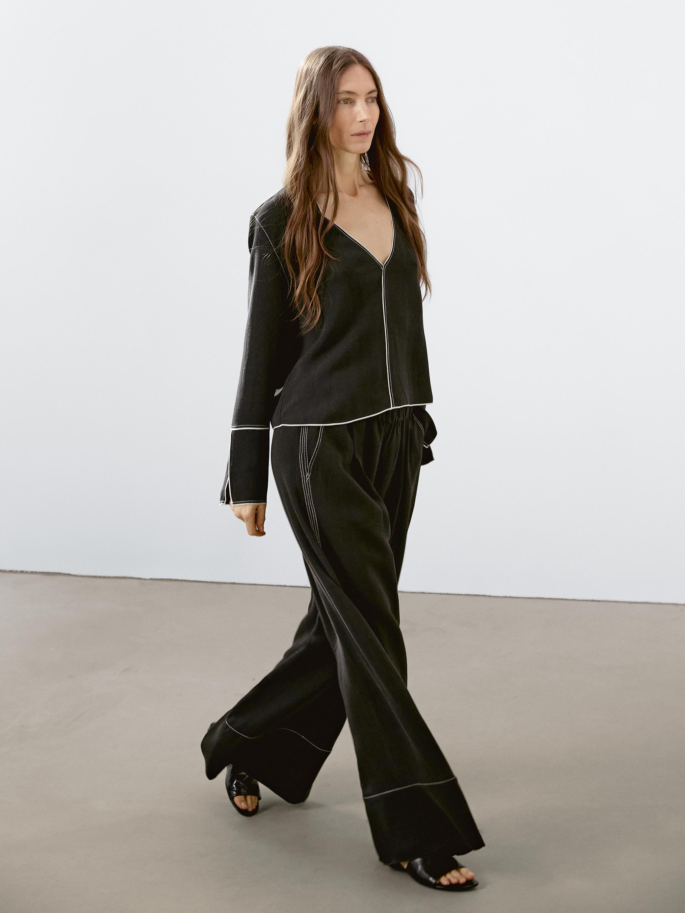 Chemisier fluide à surpiqûres contrastantes