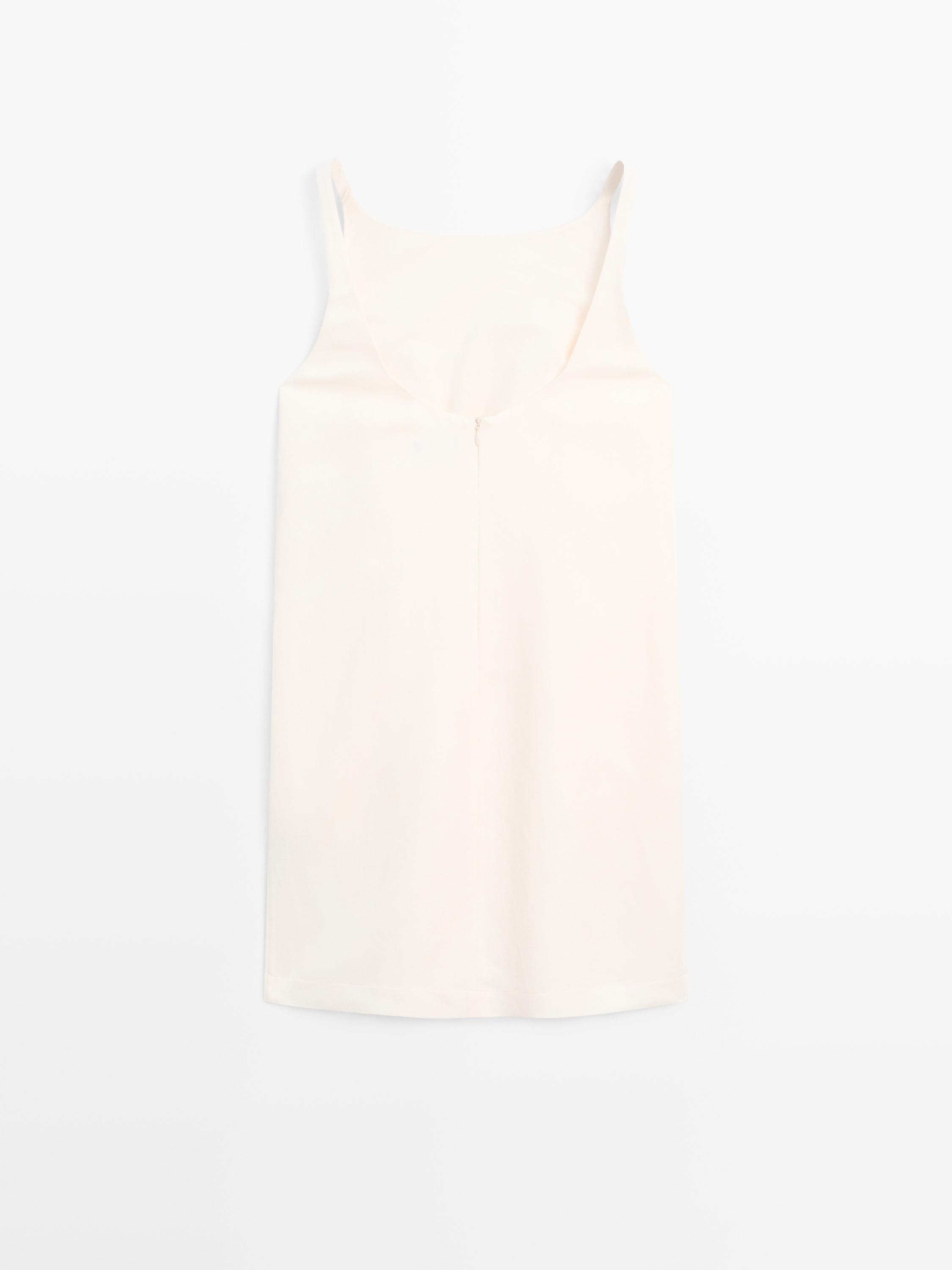 Vestido corto cuello halter