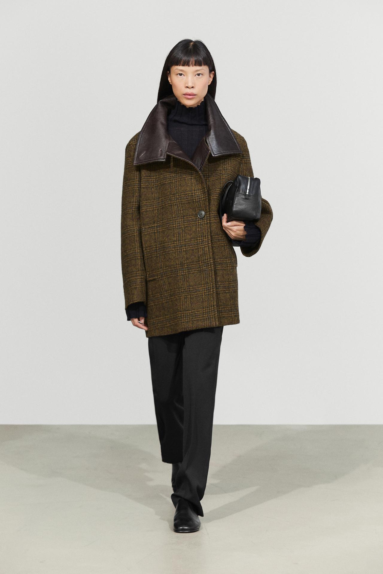 Medium coat with contrasting leather and suede detailing — Olive