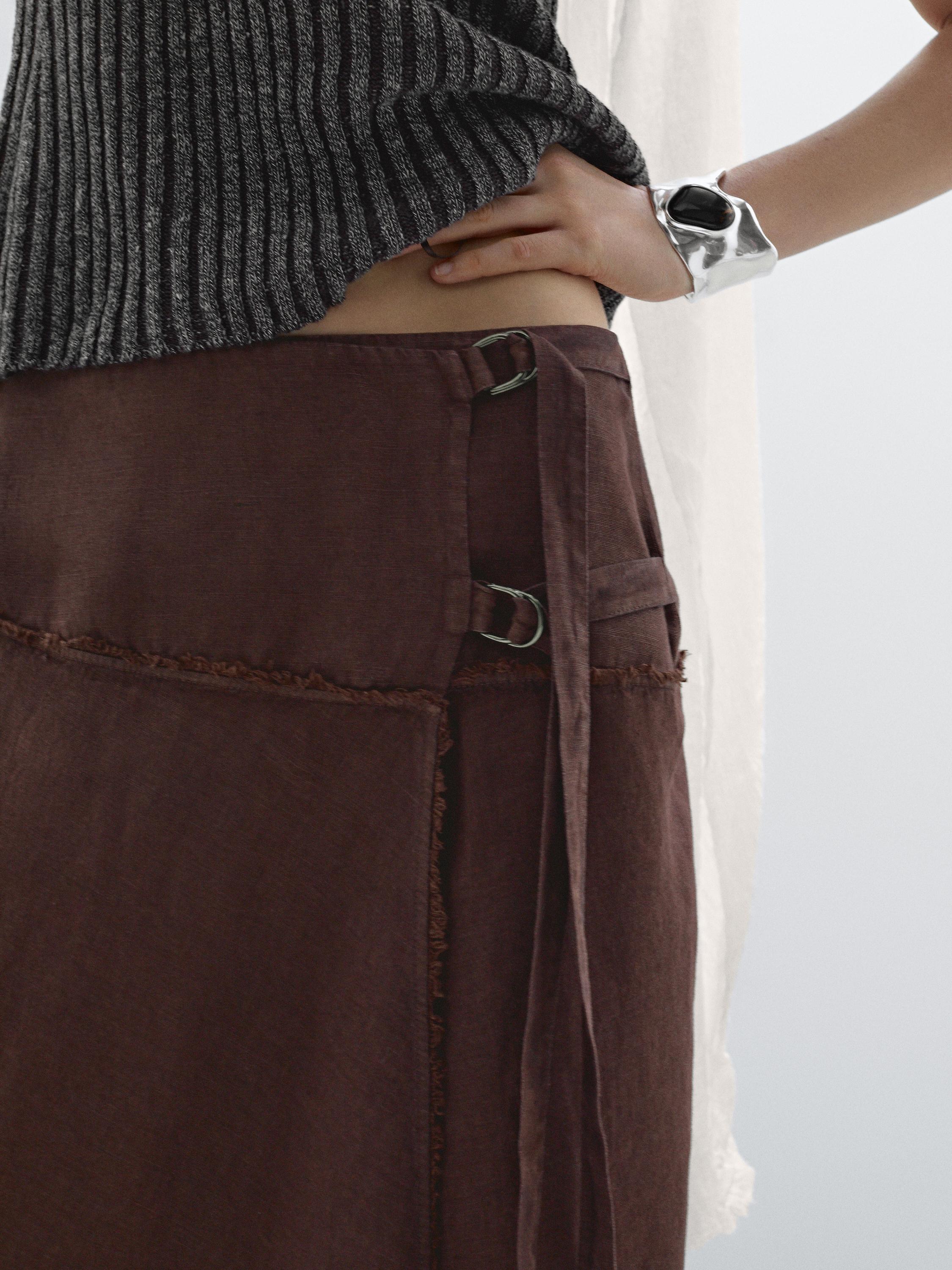 Linen pareo skirt with buckle detail