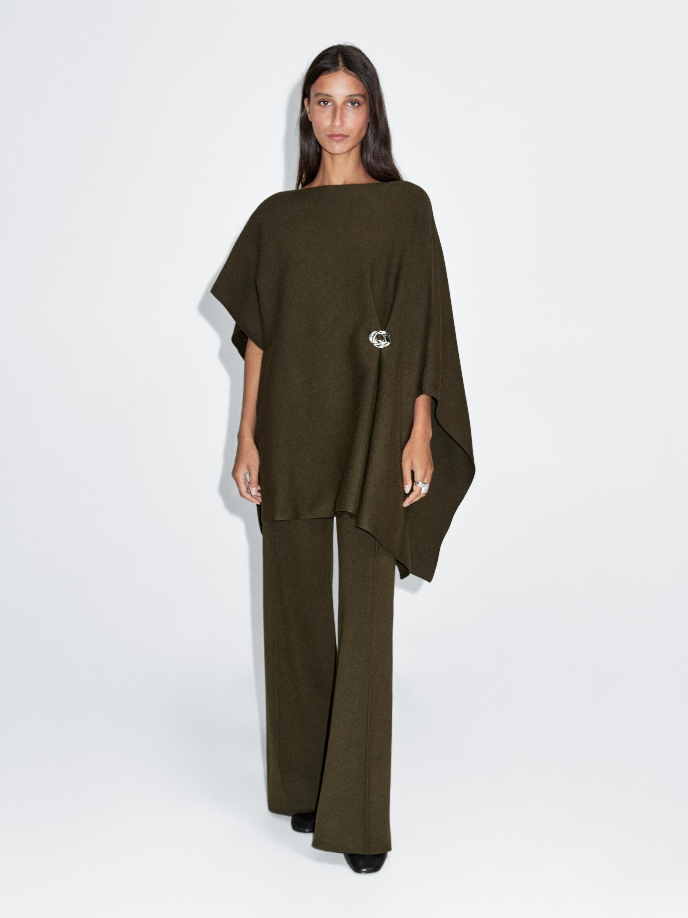 Wide-leg knit trousers with seam detail