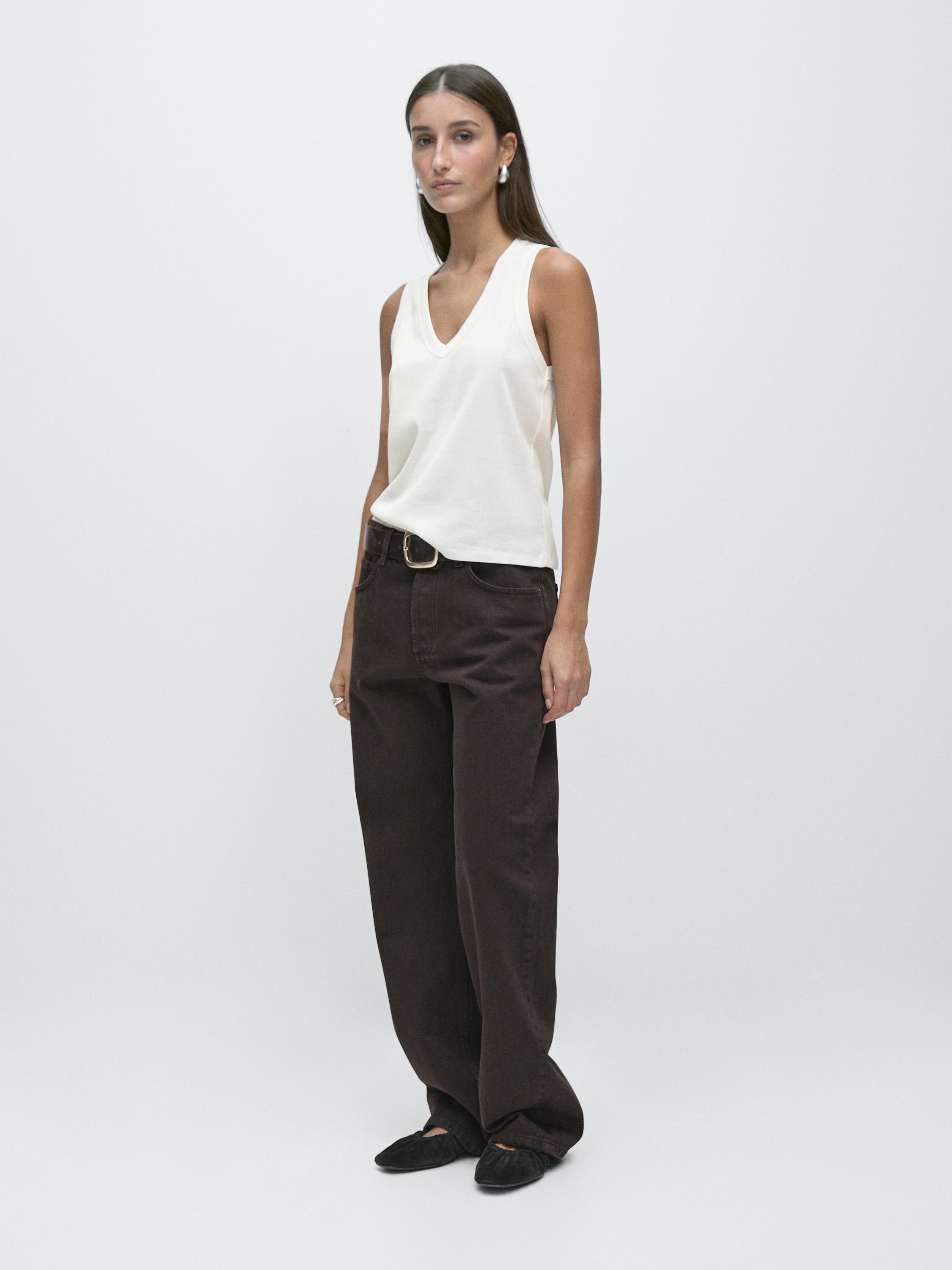 100% cotton V-neck T-shirt