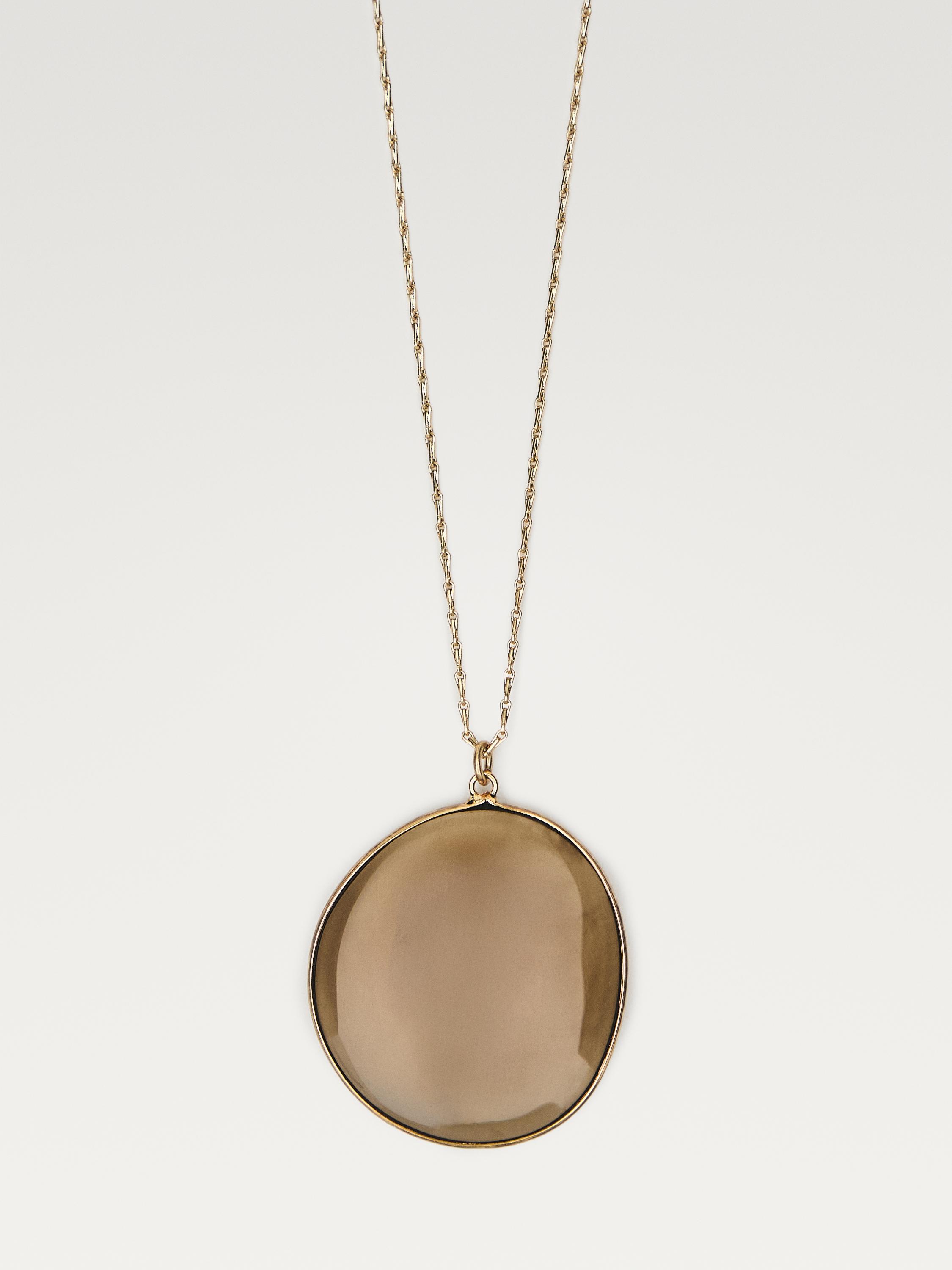 Necklace with translucent stone pendant