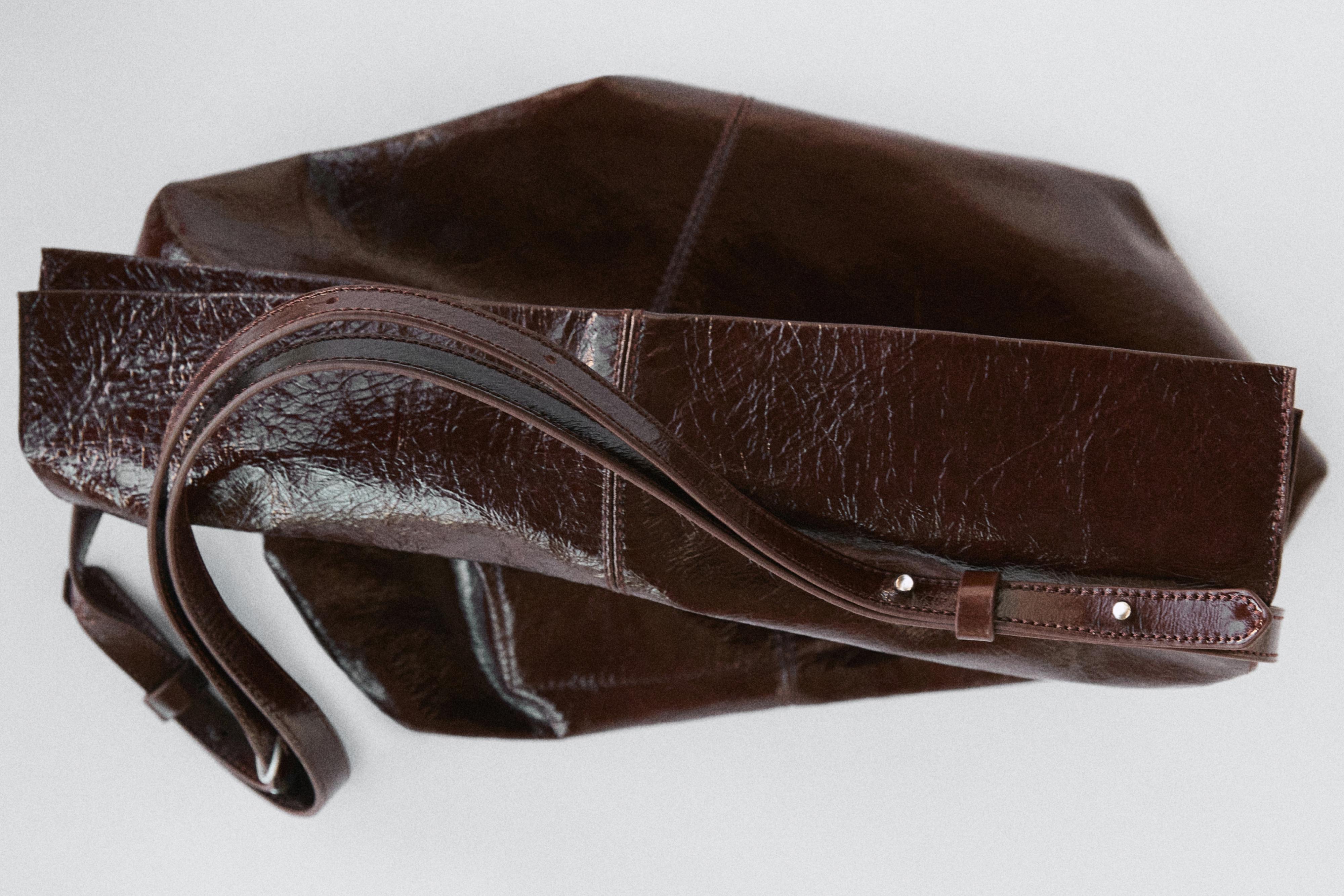 Crackled nappa leather flap bag — BROWN MARL