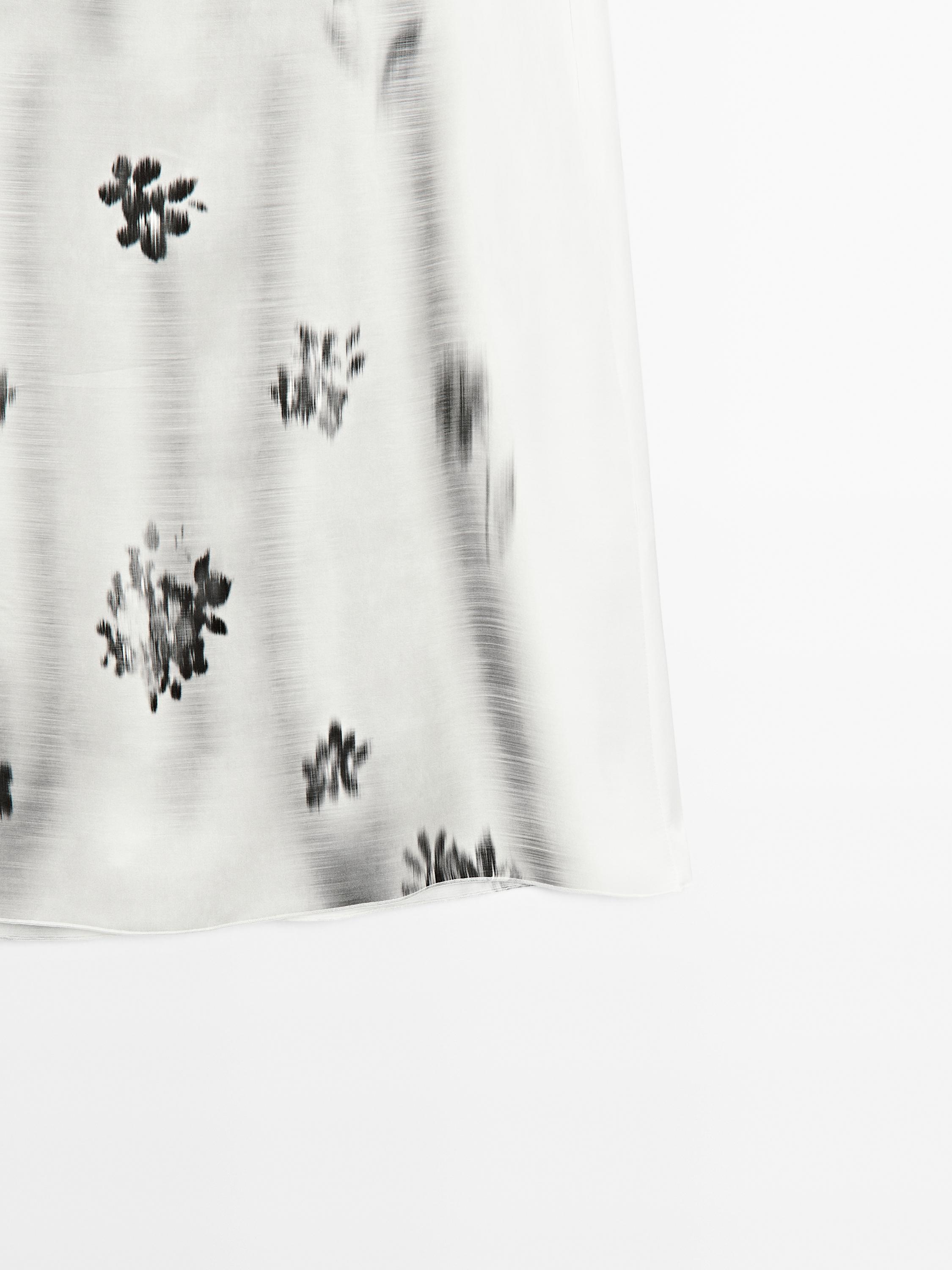 Printed skirt with tie waist