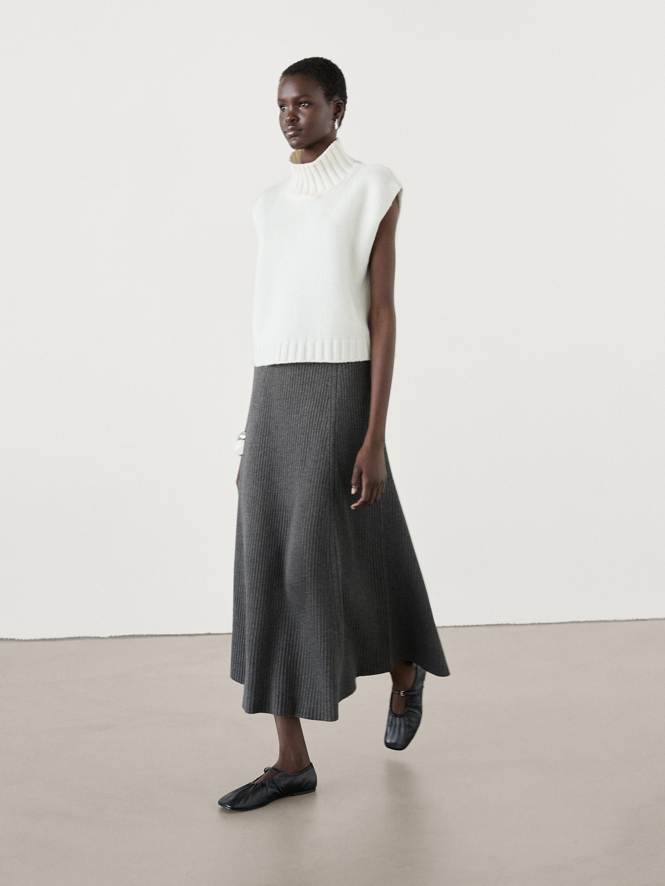 Pleated midi skirt