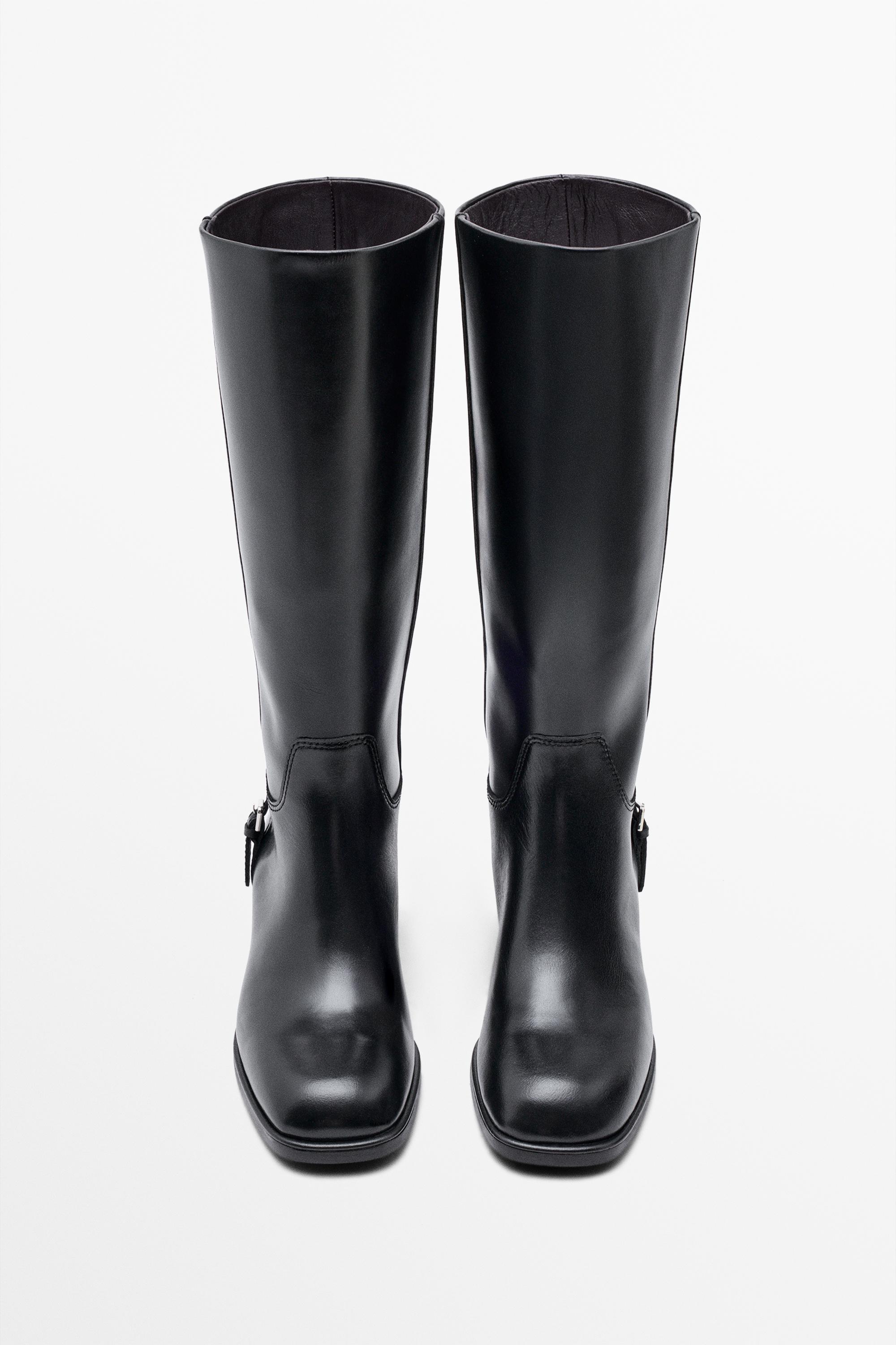 Flat leather boots with lateral buckle — BLACK
