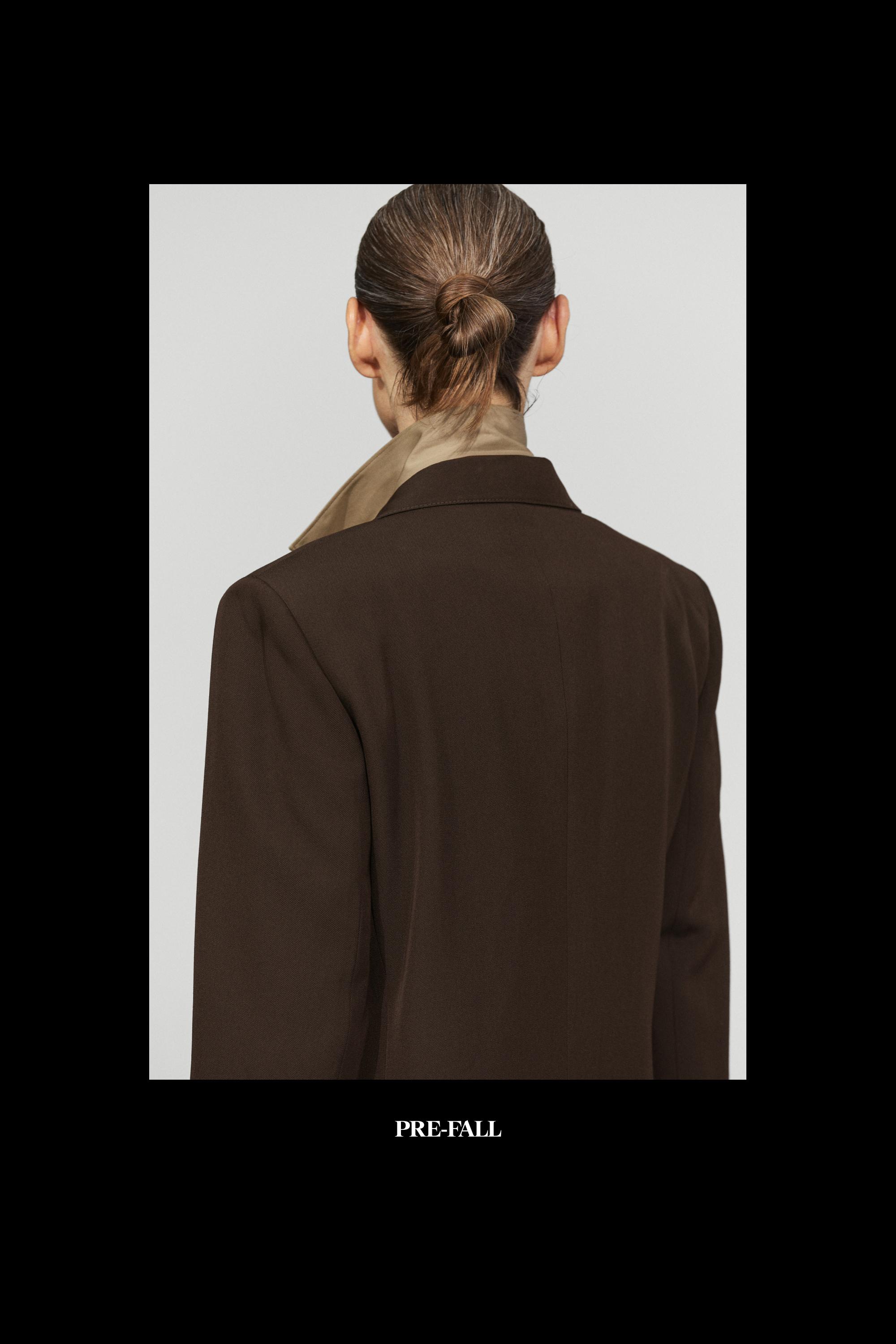 Fluid wool blend blazer total look — BROWN