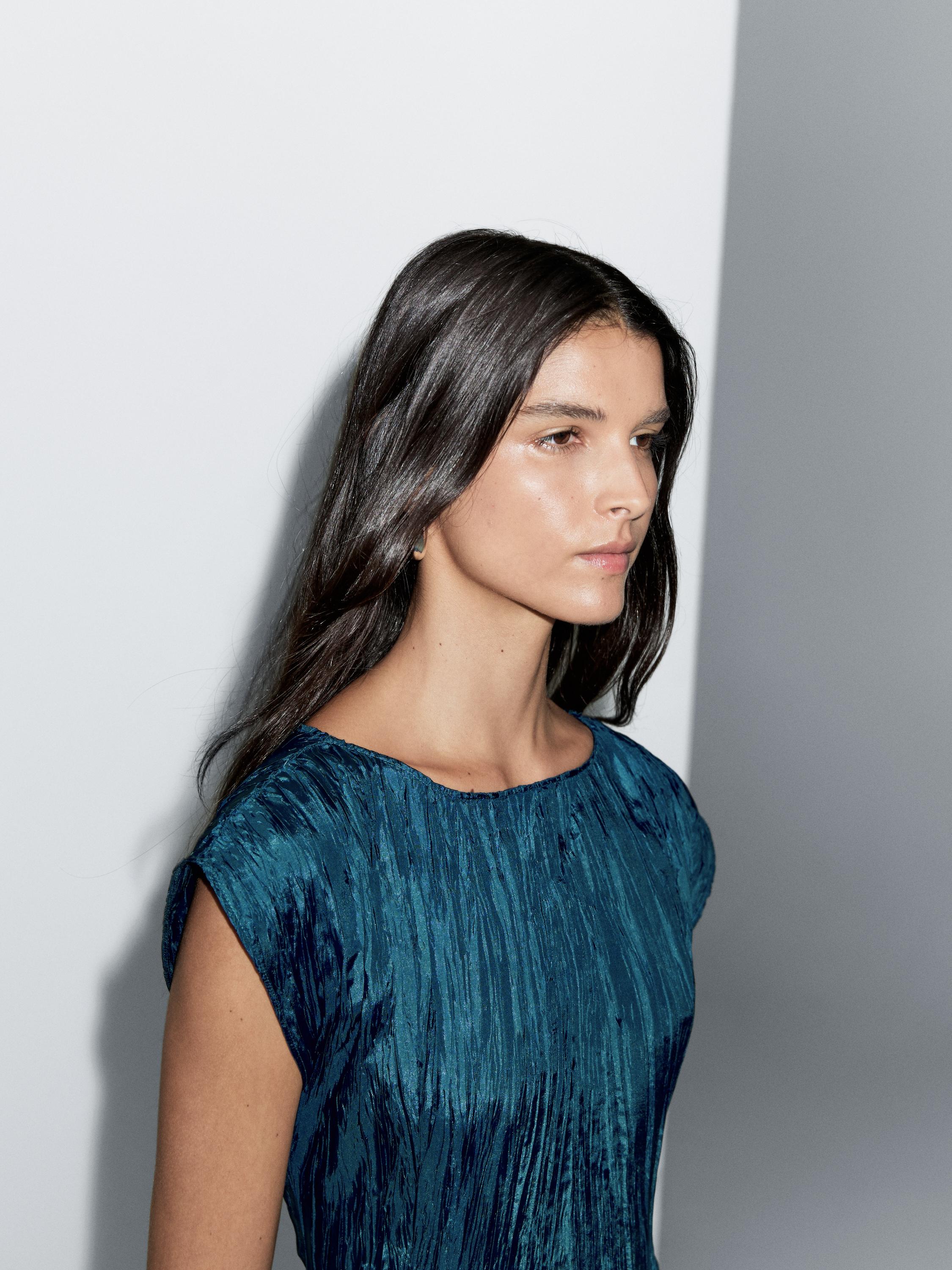 Robe longue plissée