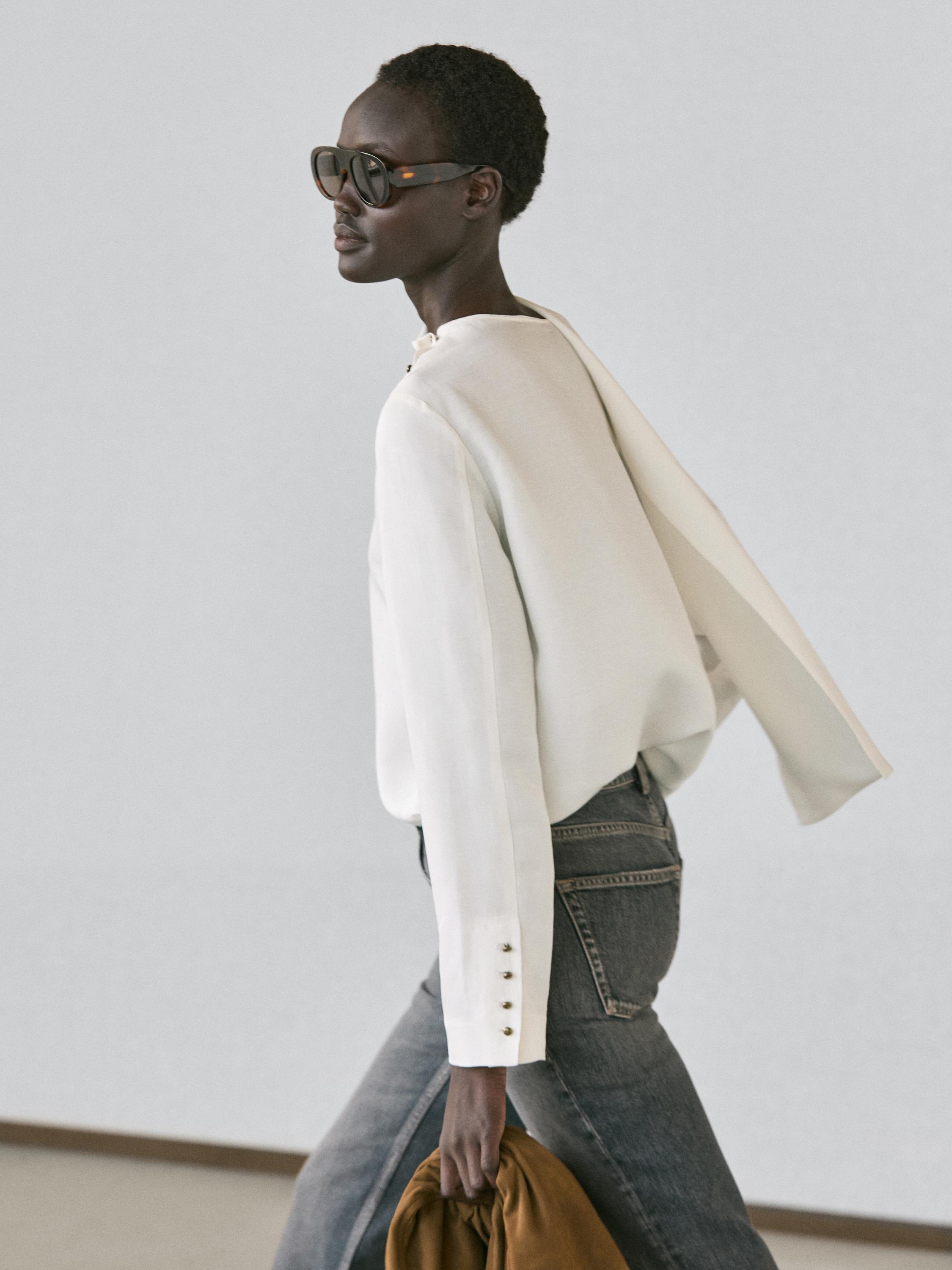 Flowing shirt with button details — Off white